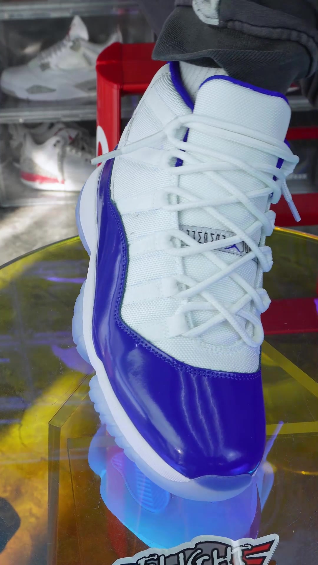 @Lacedsneaker