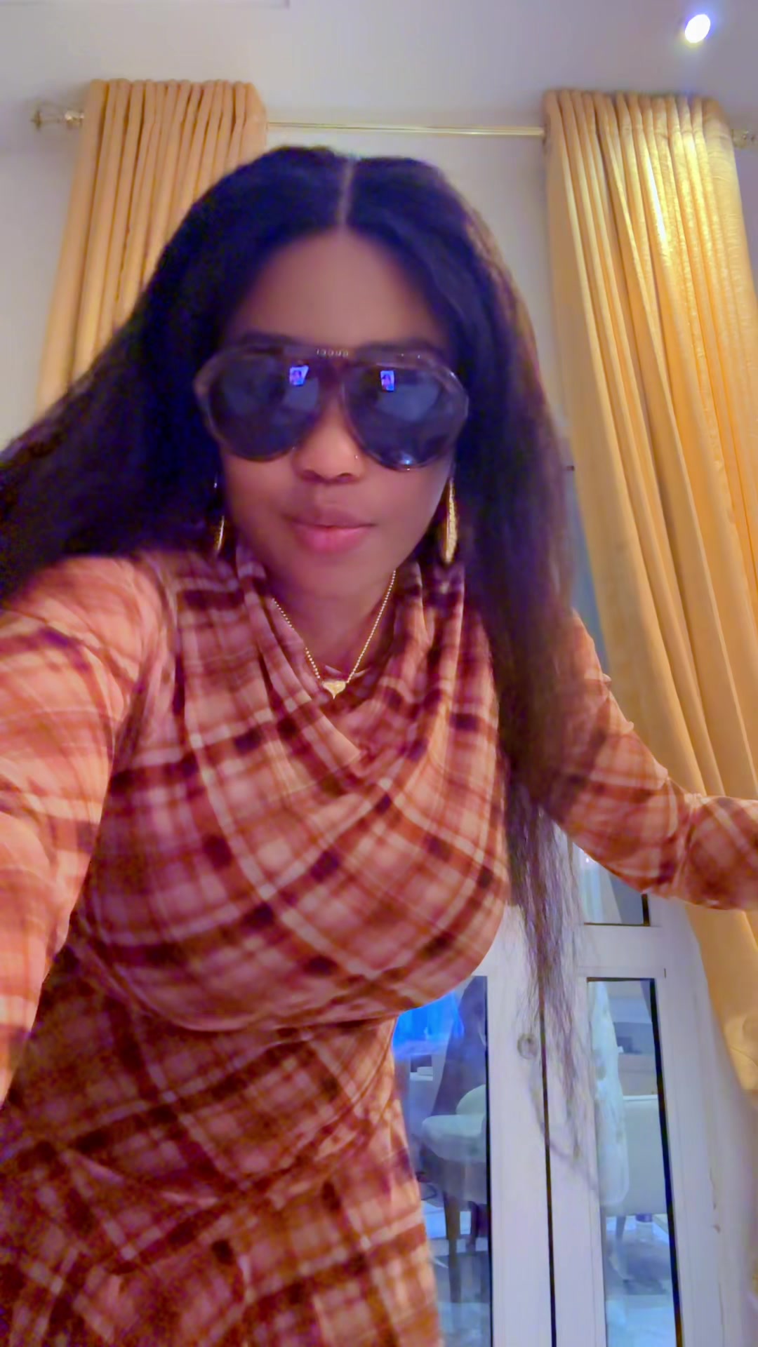 @Queenajokeayaolami