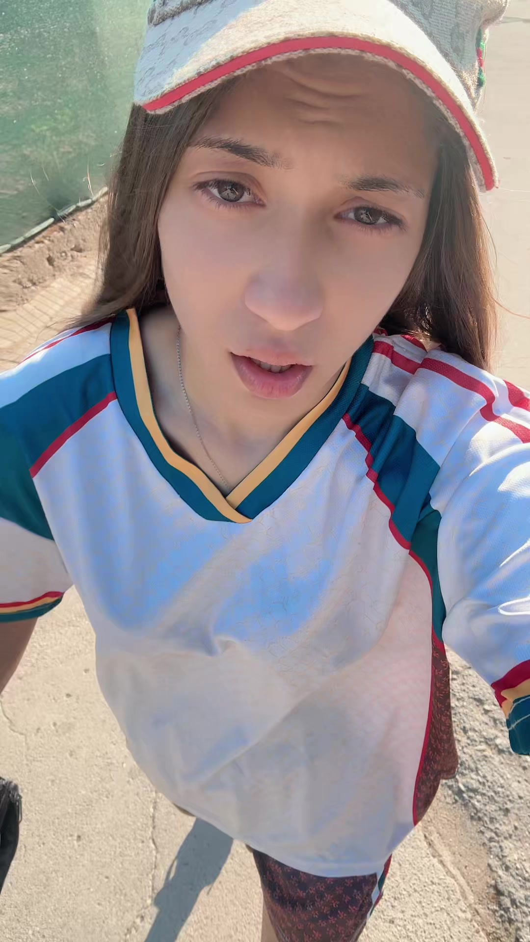 @Katinass365