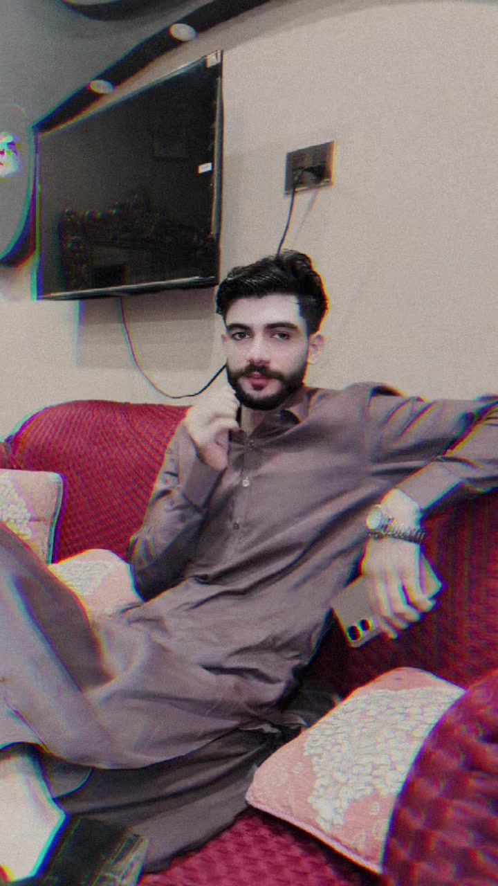 @راجہ🍂