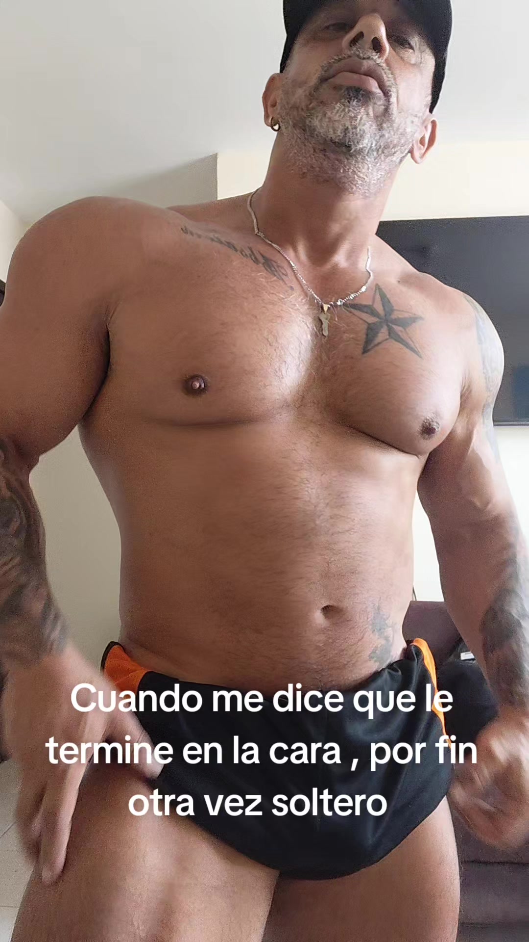 @Enrique Briones200