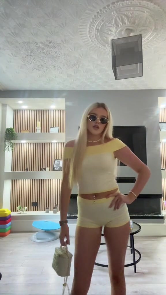 @𝐌 𝐉𝐇𝐚𝐫𝐭𝐥𝐞𝐲