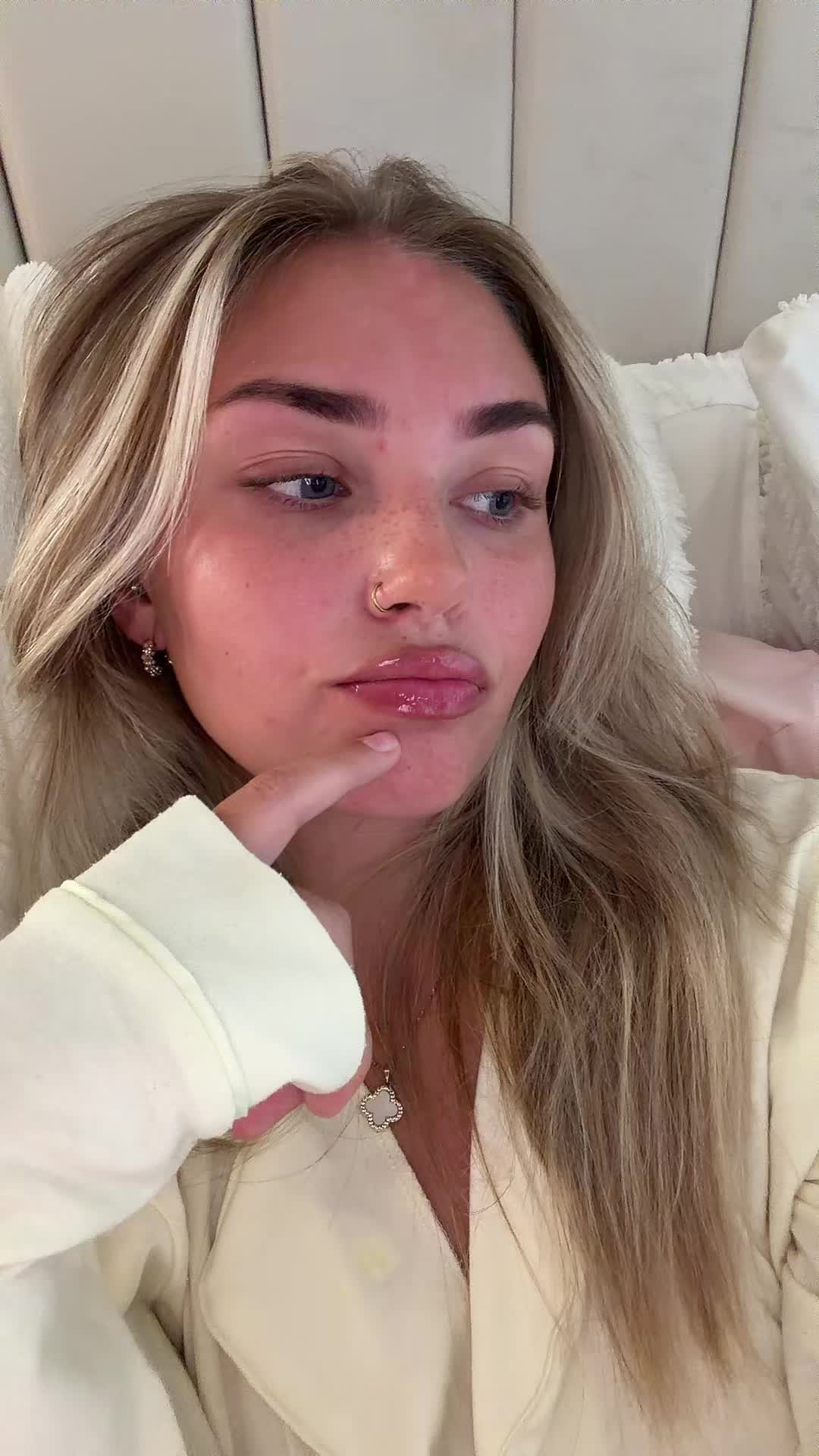 @caitlinleighking
