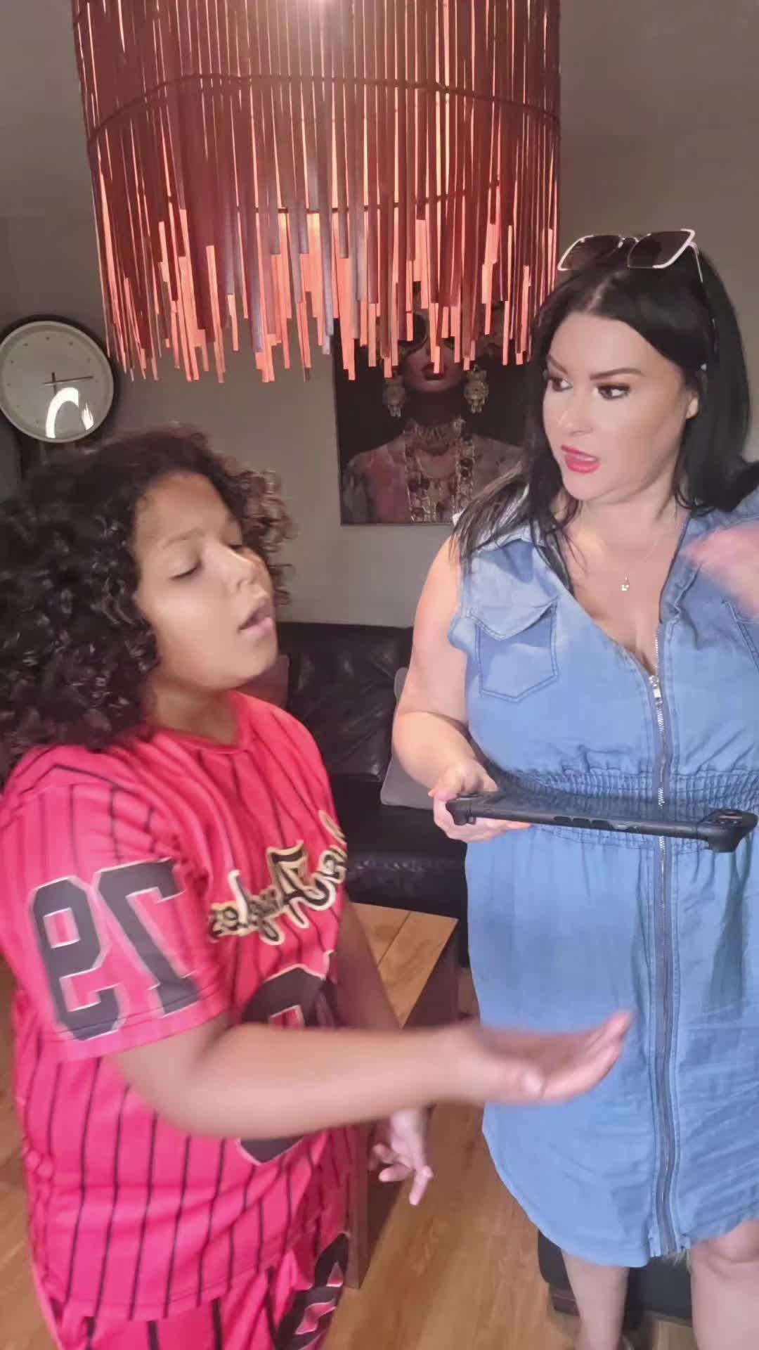 @NeoxRachel