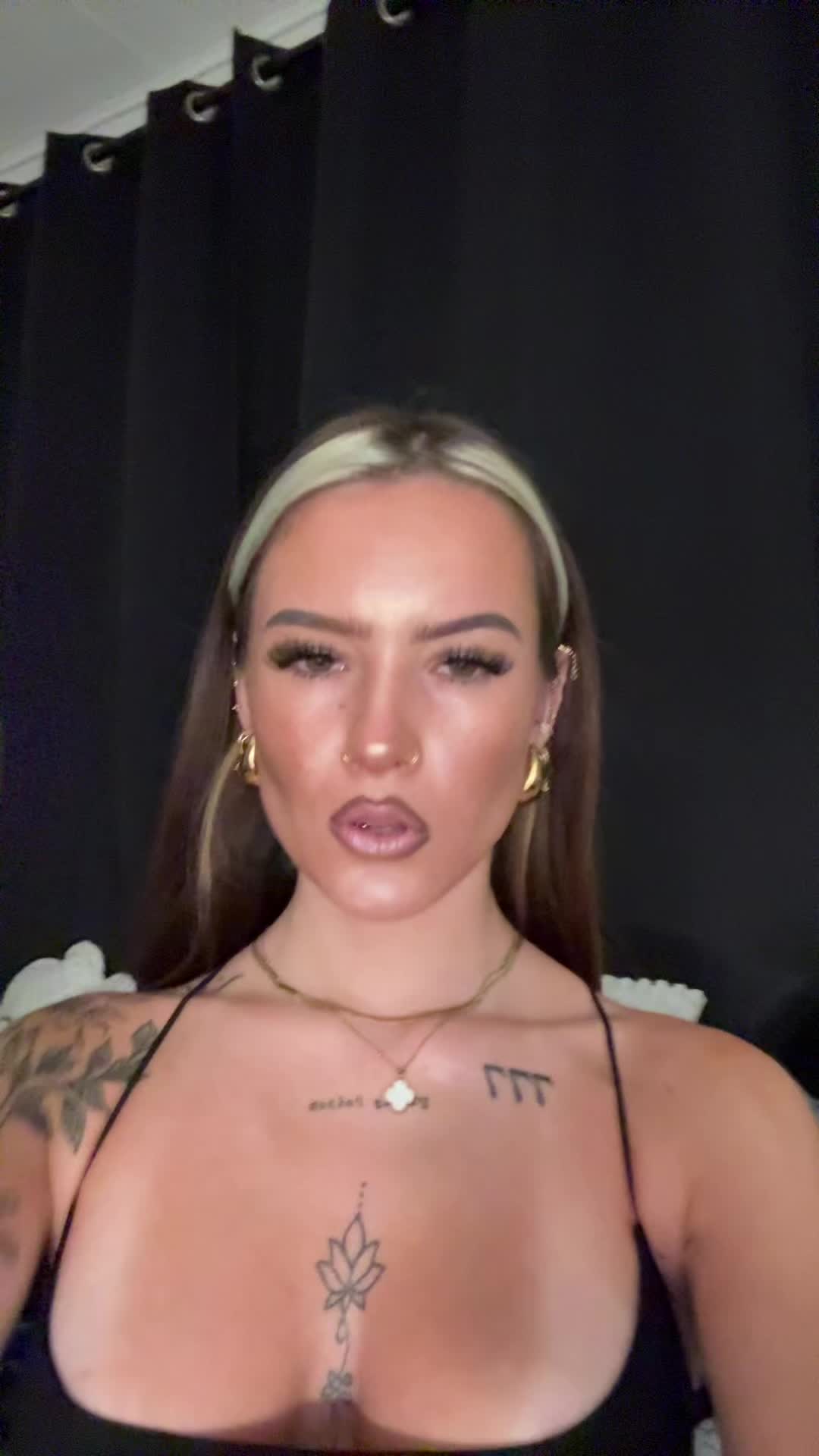 @Amèlie⭐️