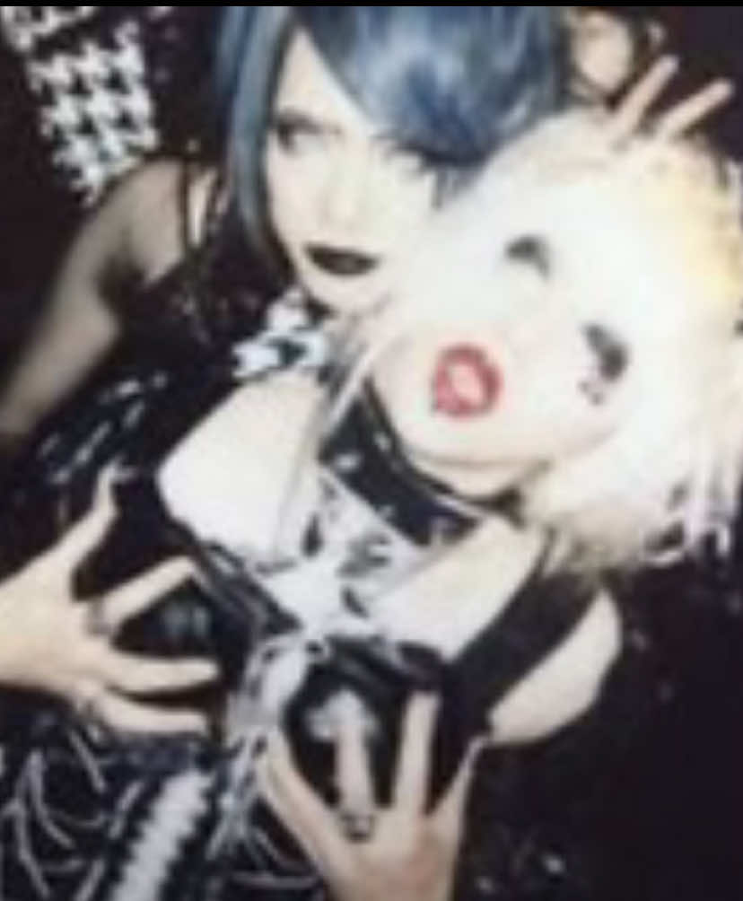 @🎀&dagger;Pommikone&dagger;🎀