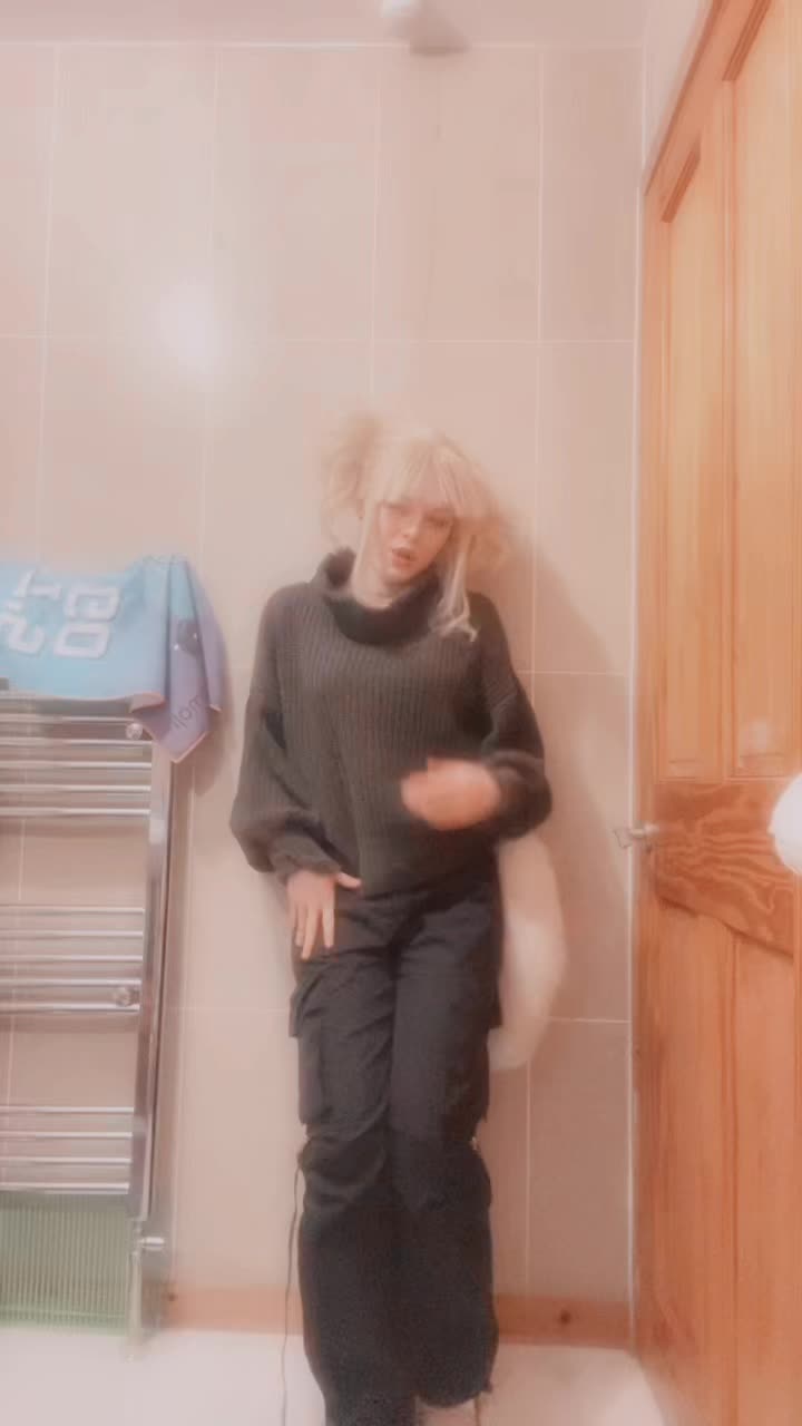 @๐ค~๐๐ข๐ฑ๐ฒ~๐งก