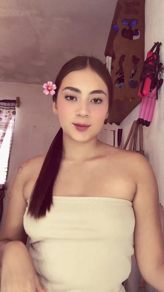 @karen Velazco ๐