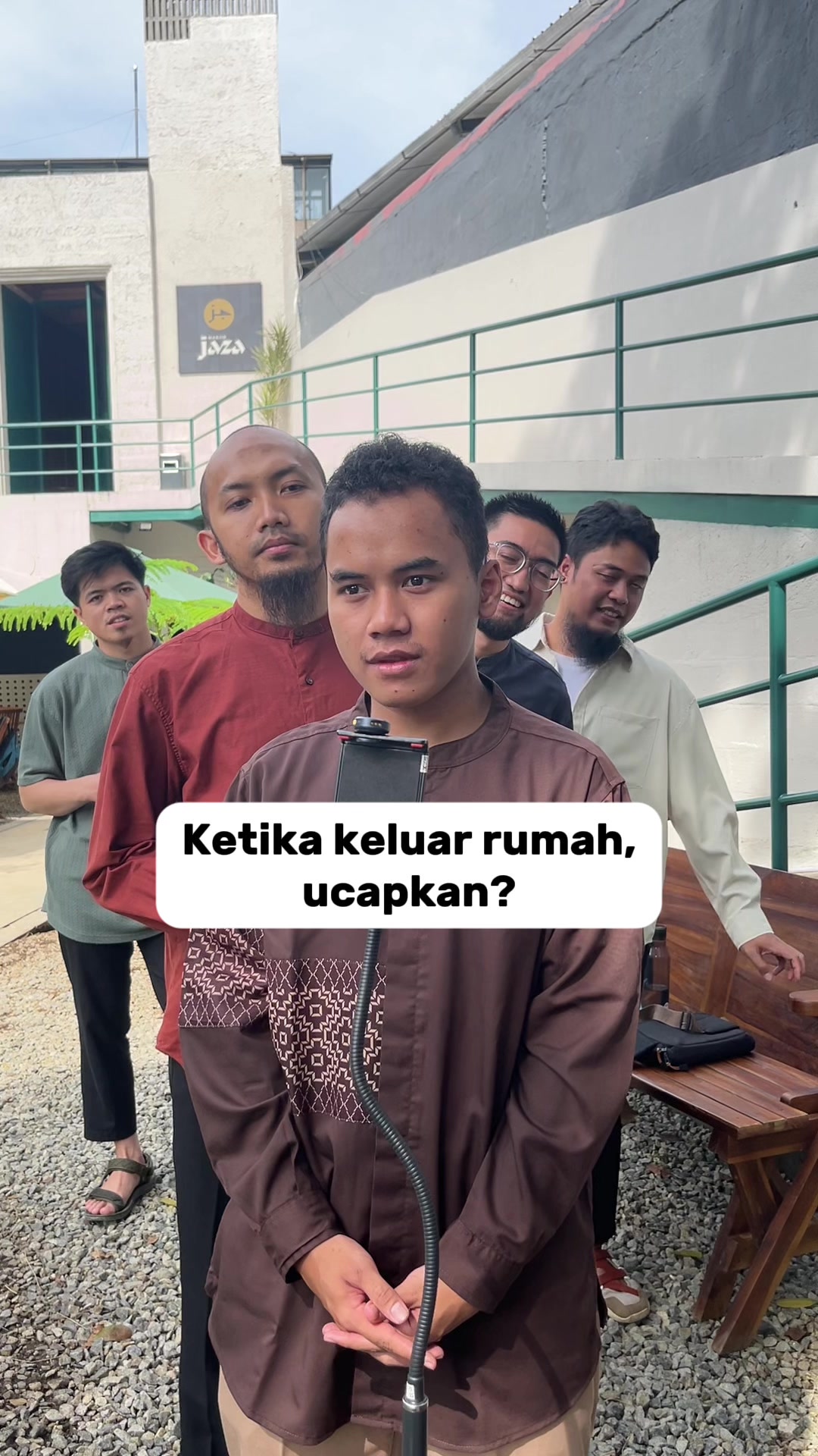 @Deen Area