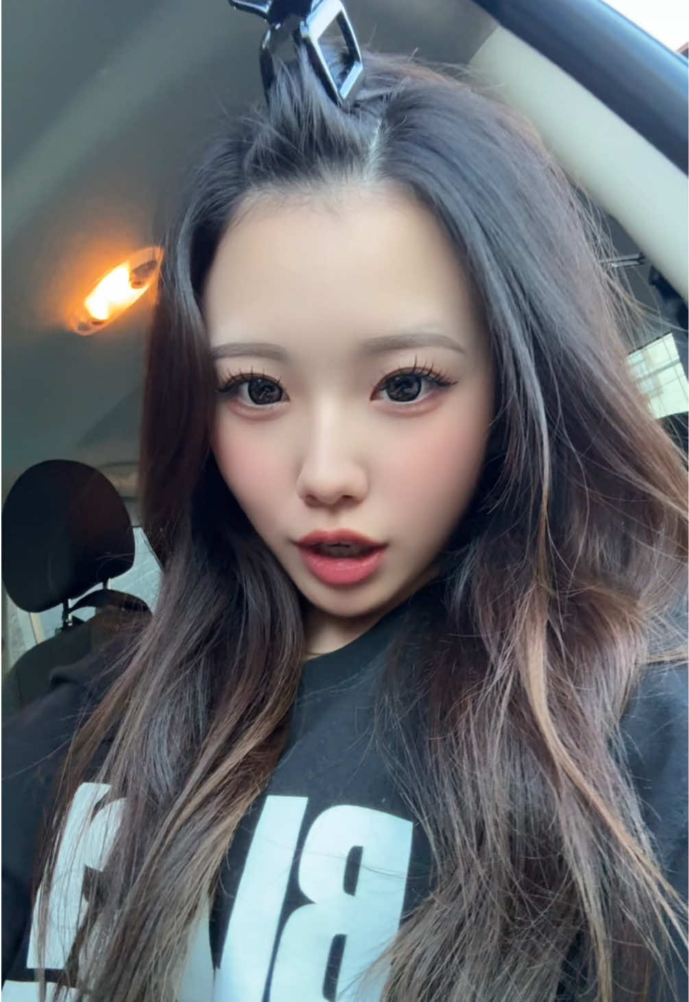 @ᴍᴏᴍᴏɴᴀ