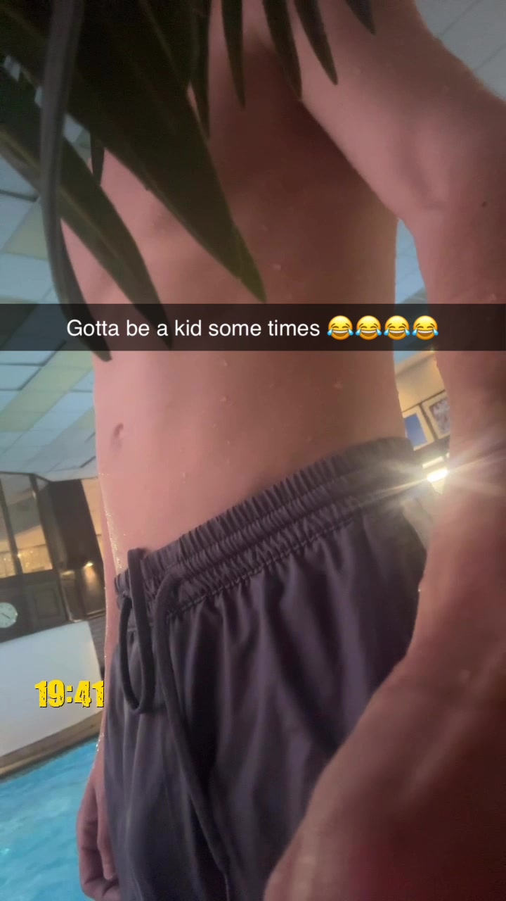 @J👀🤑