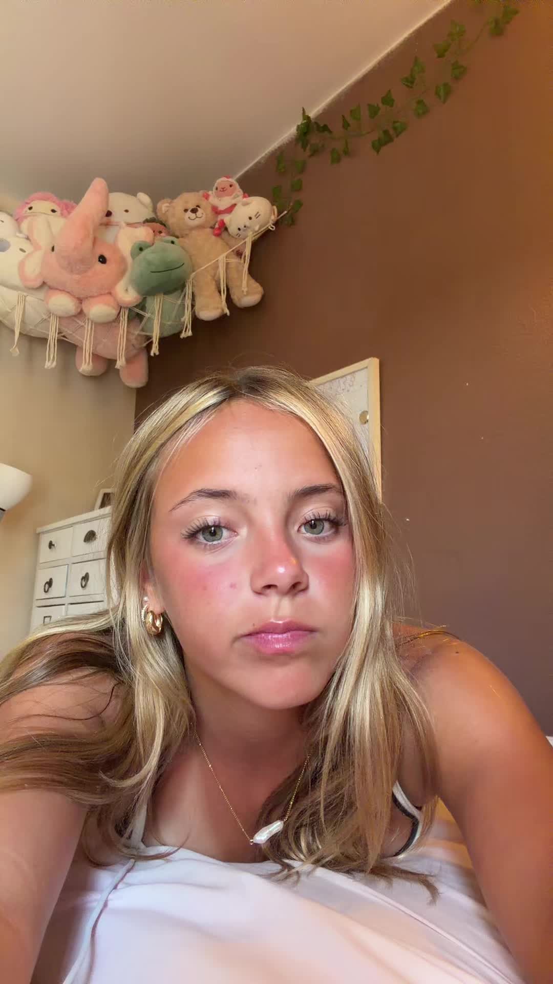 @ellie bauer!