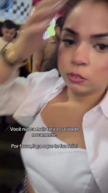 @Jade Brito