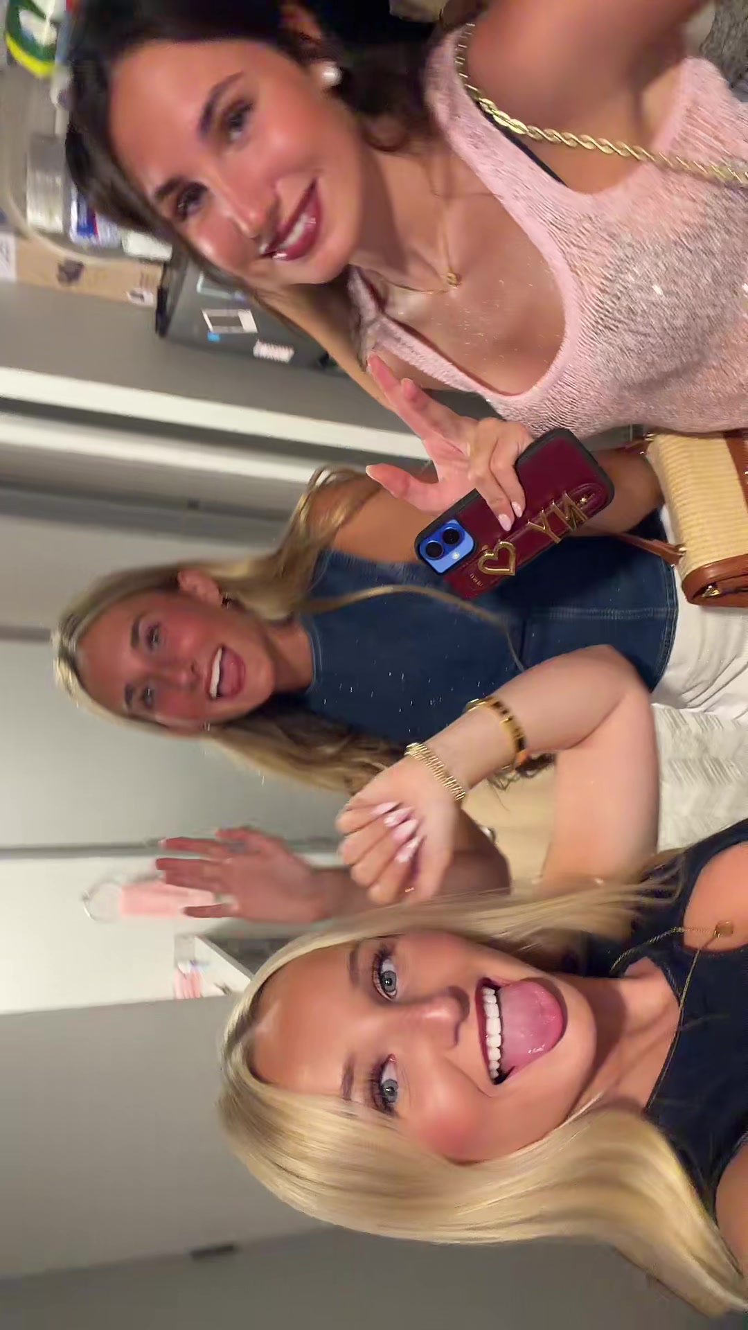 @Lauren Elliott