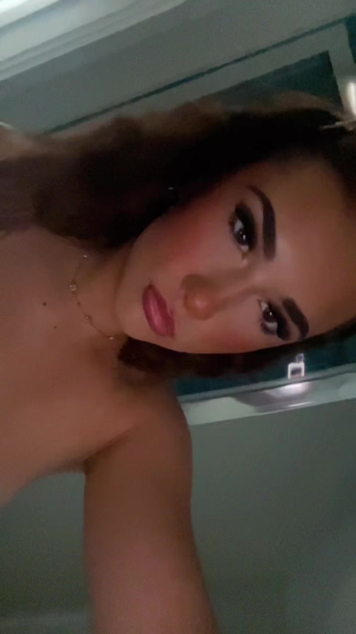 @𝐥𝐮𝐜𝐲🪽