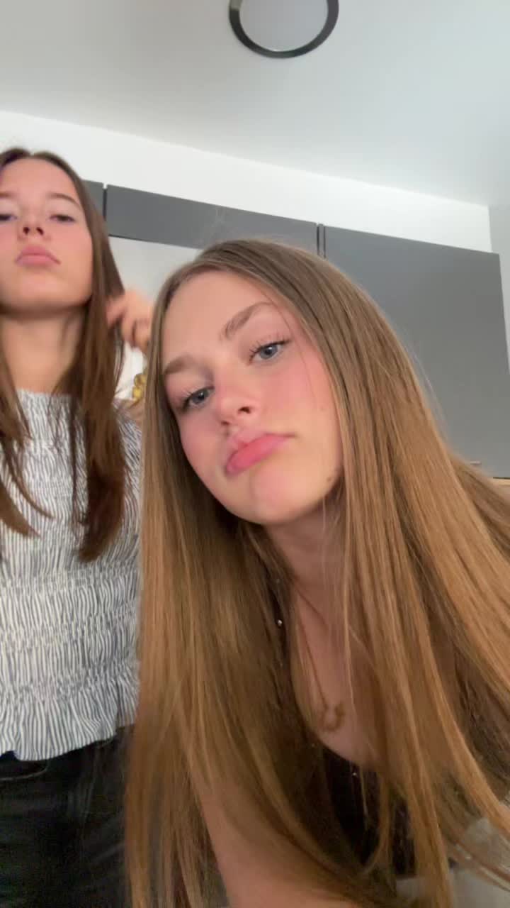 @🫒