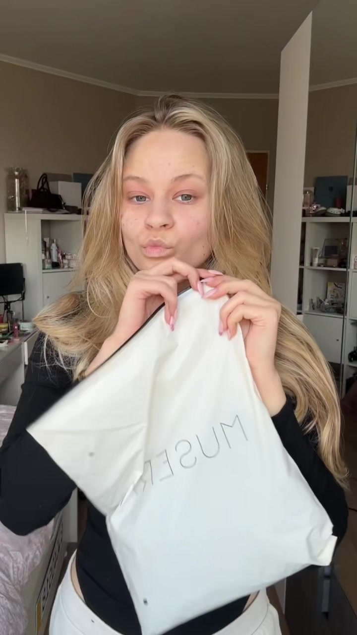 @MM.Mia