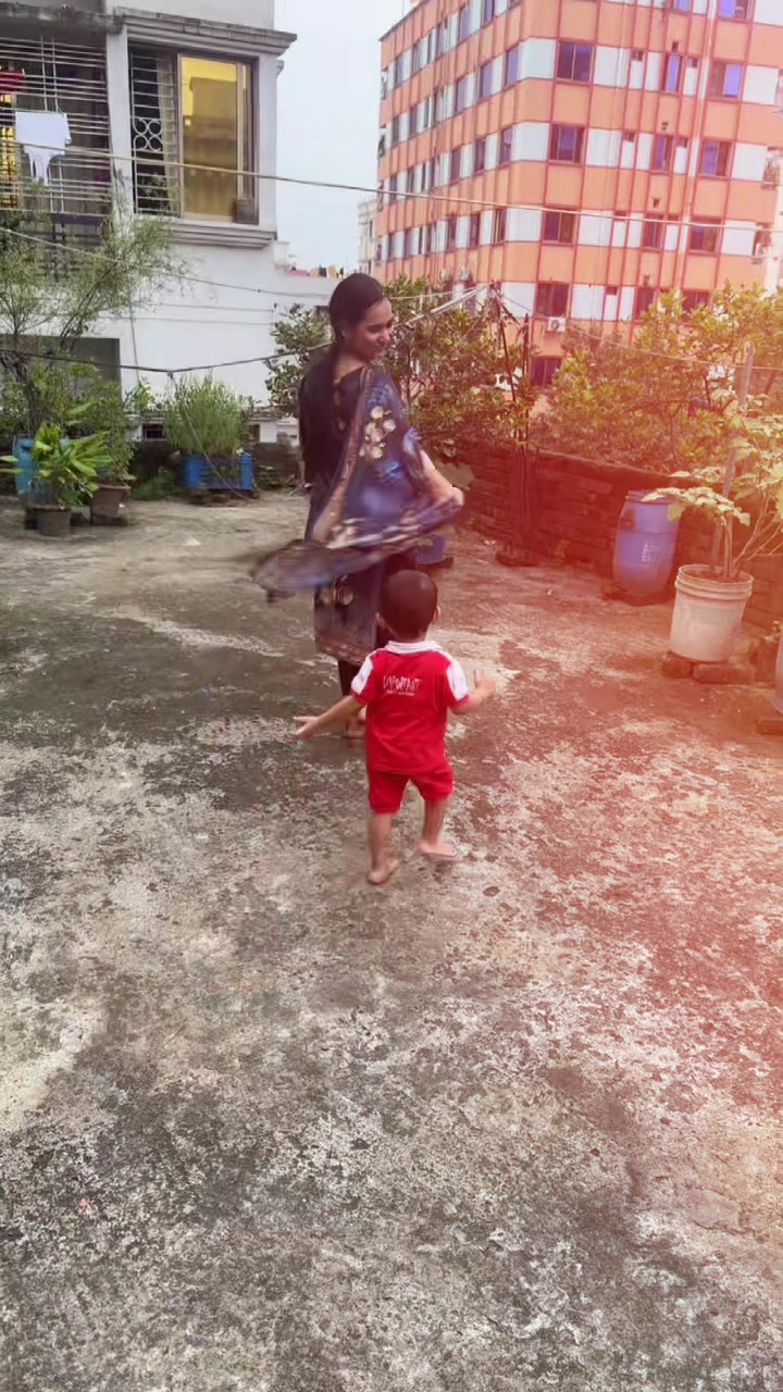 @⎯͢⎯⃝𝑄𝑢𝑒𝑒𝑛...♡