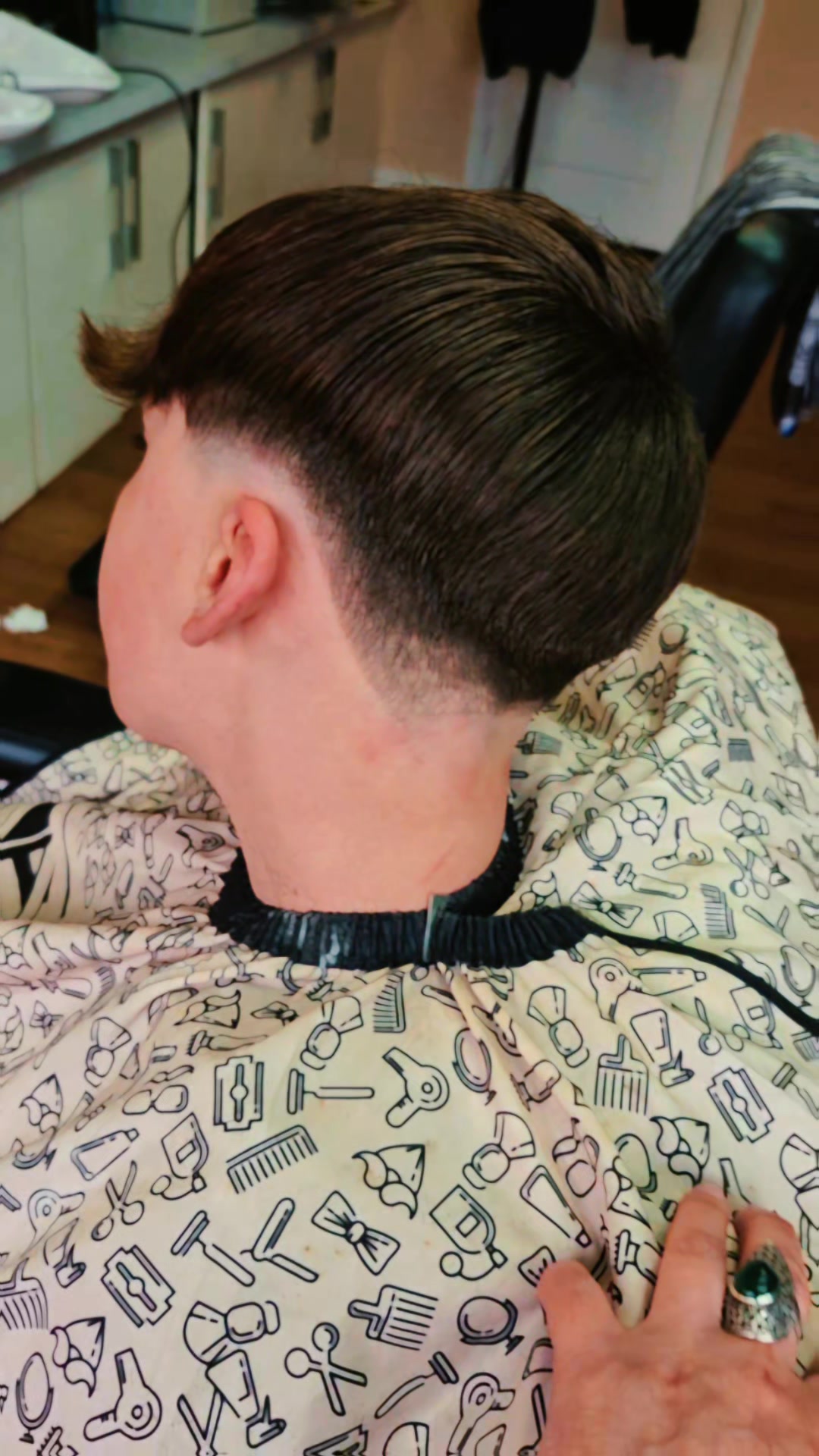 @Ez.style barber
