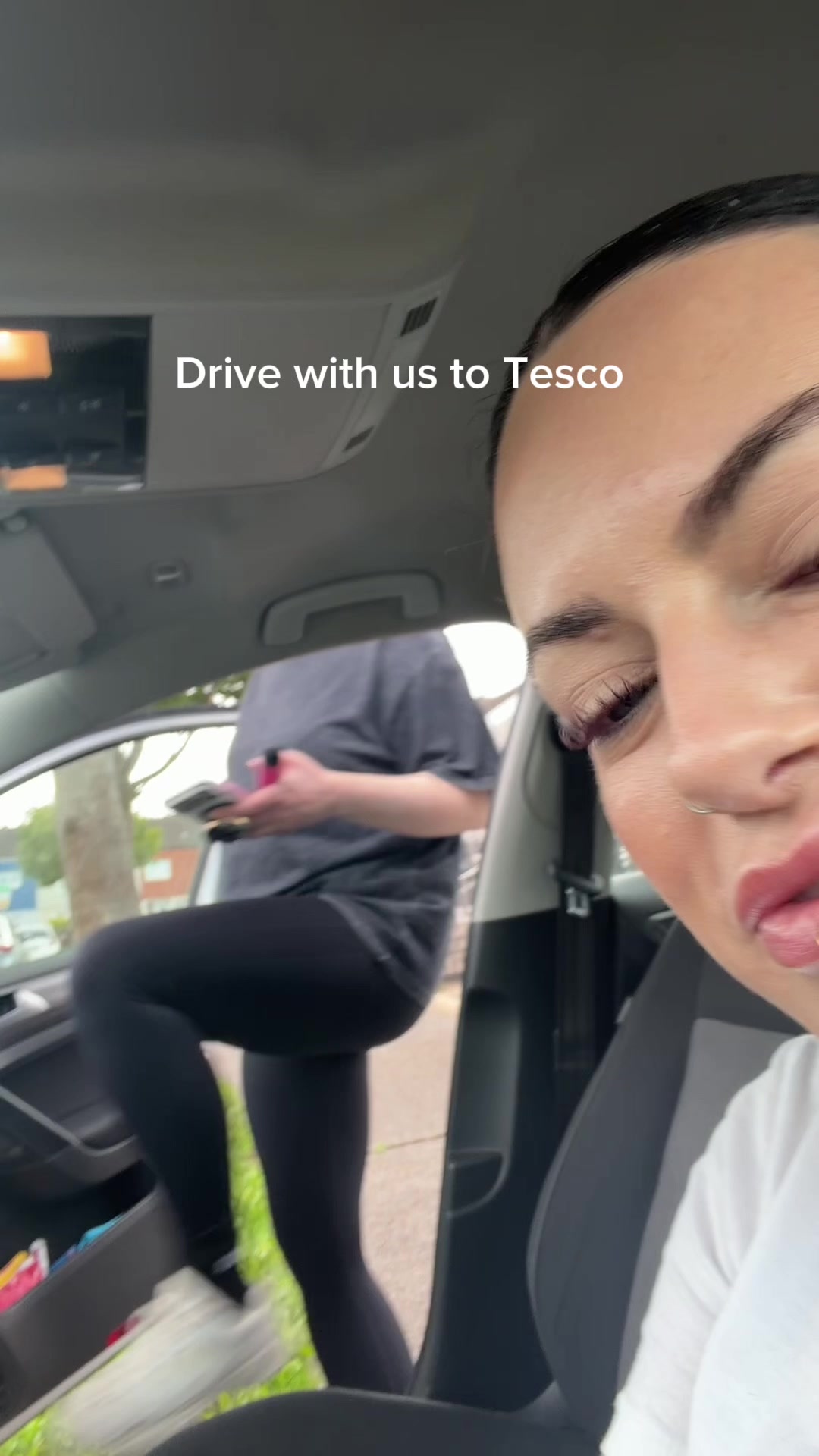@robynmcmanus_
