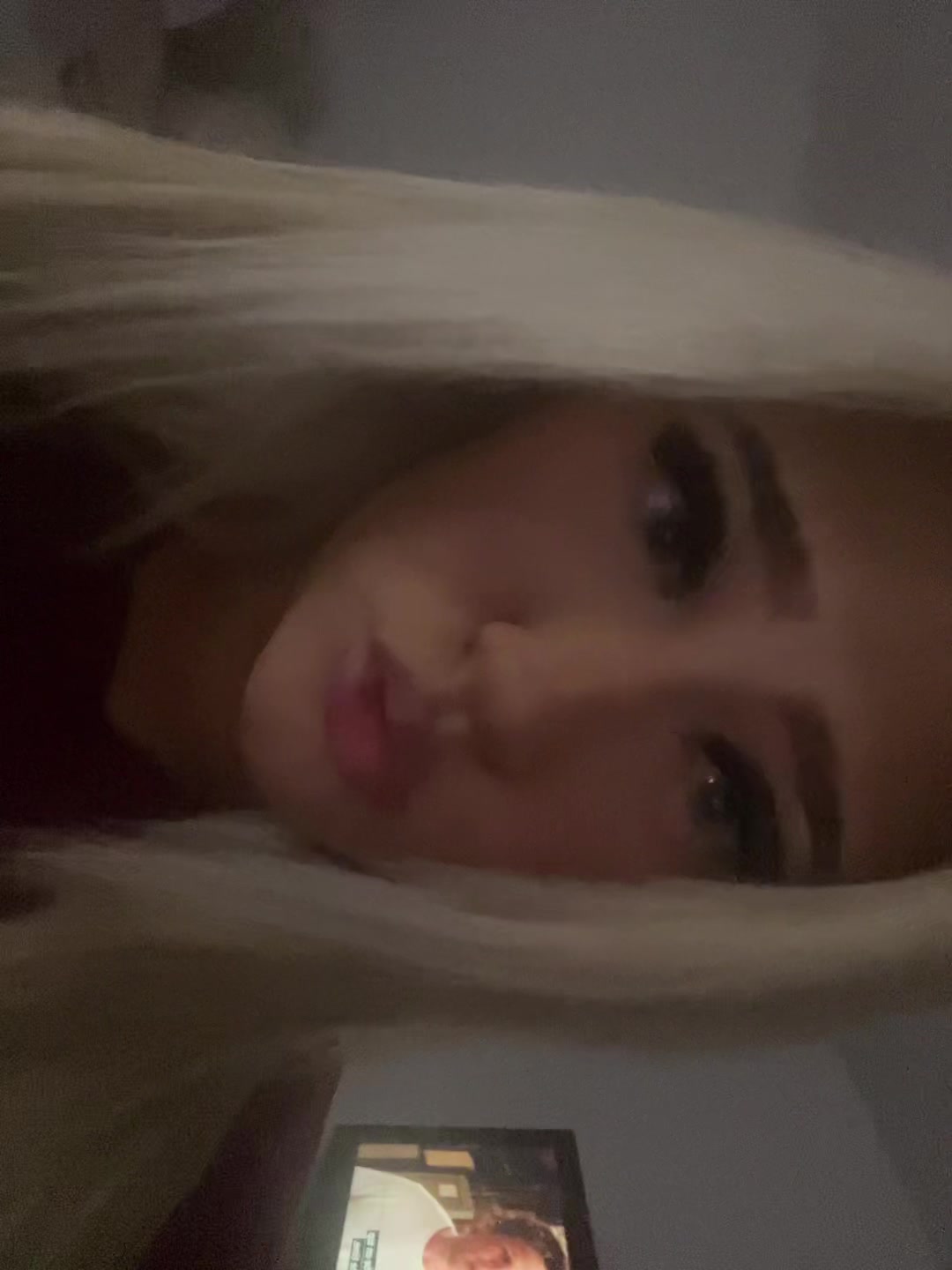 @️