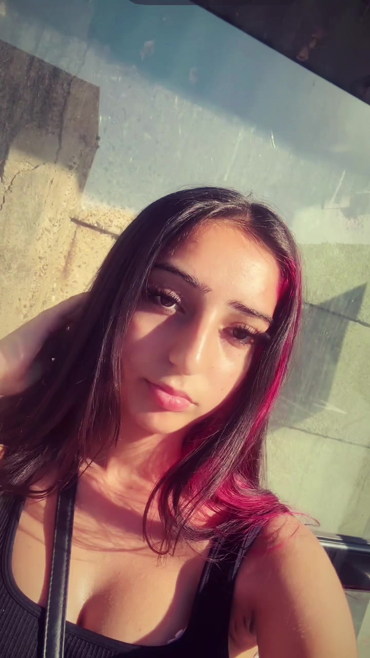 @🤷🏻&zwj;♀️