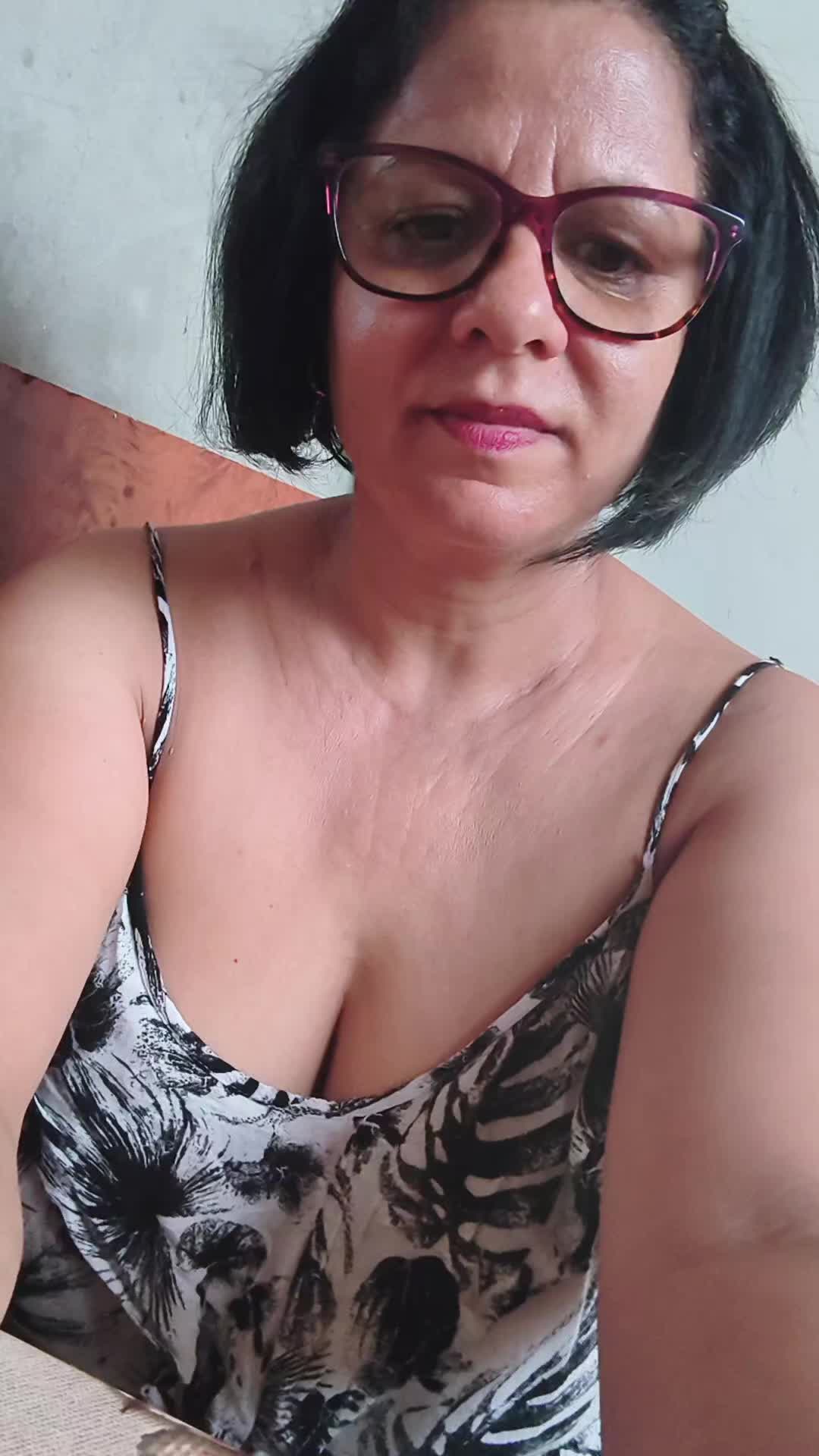 @valyvaly