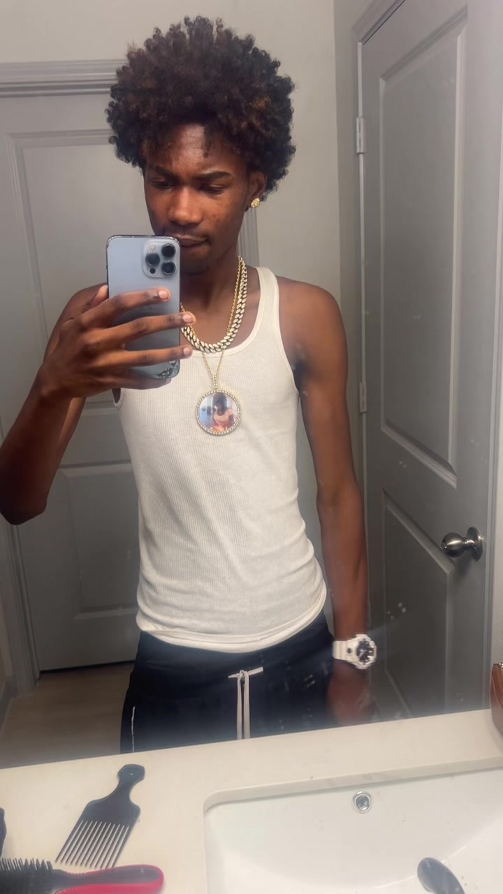 @Isaiah🍫