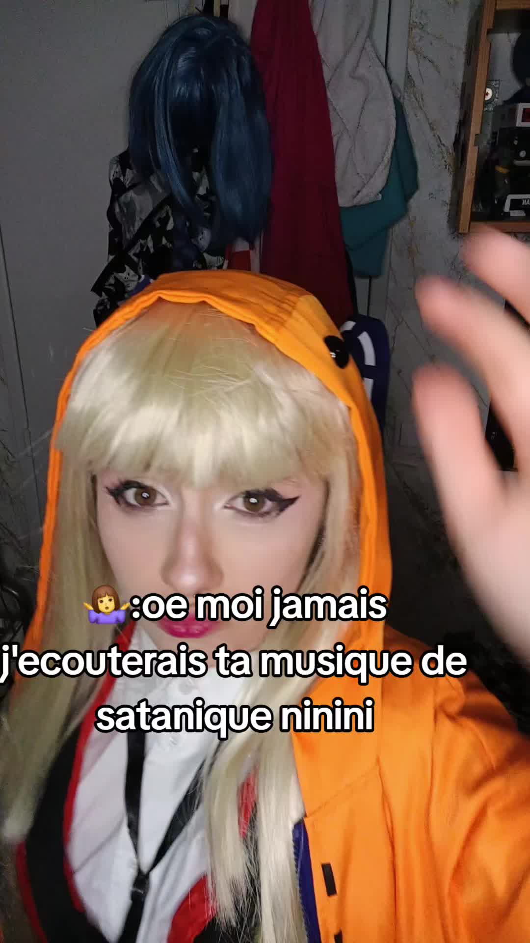 @b.luc