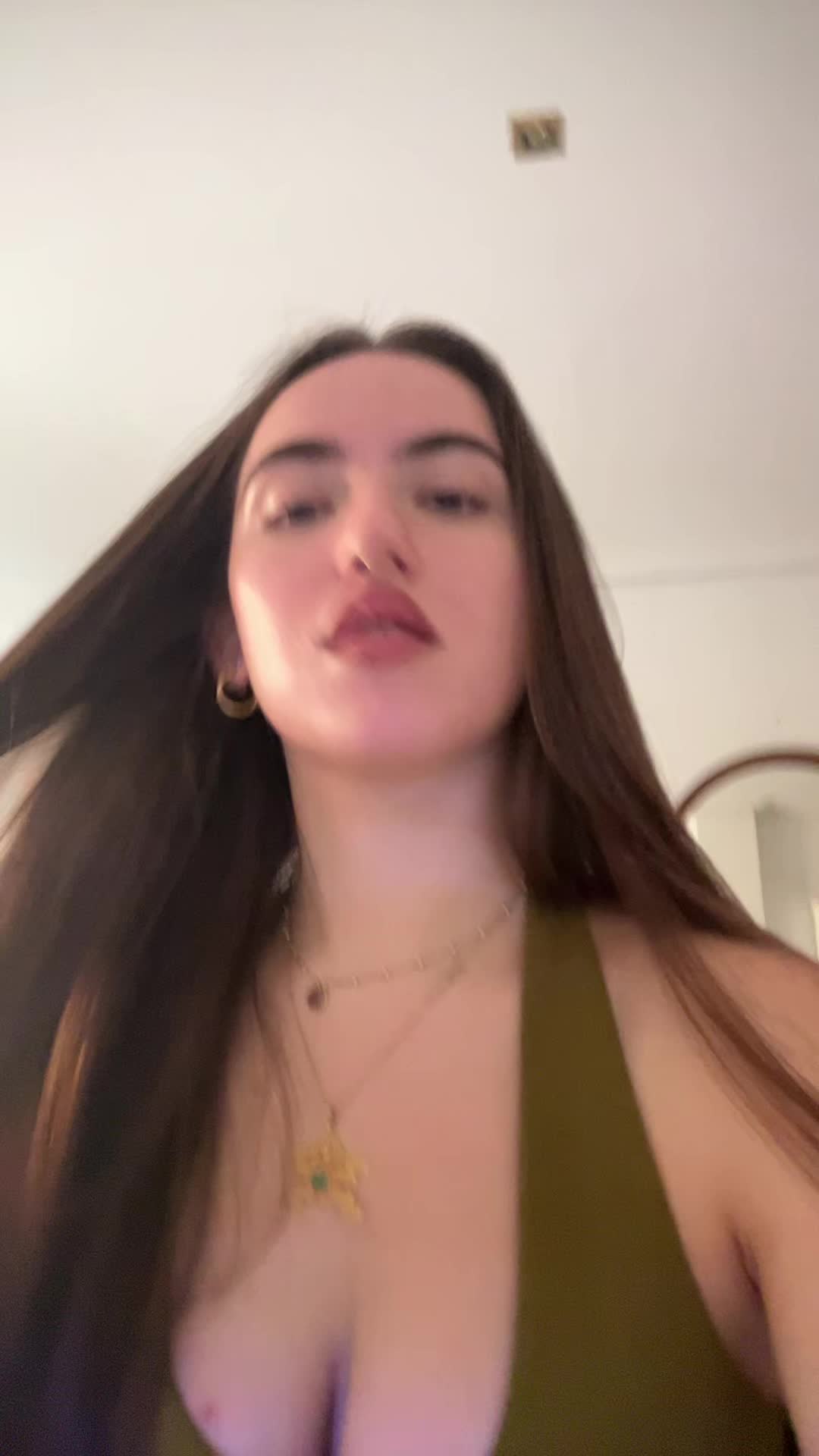 @• Vega •