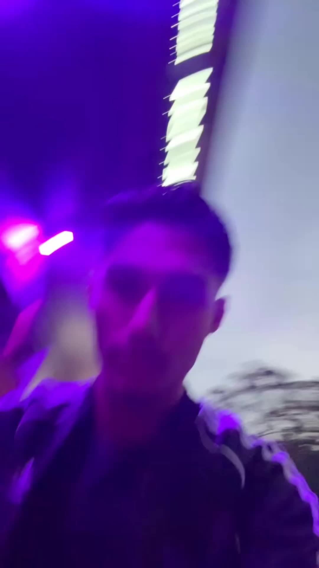 @🌑