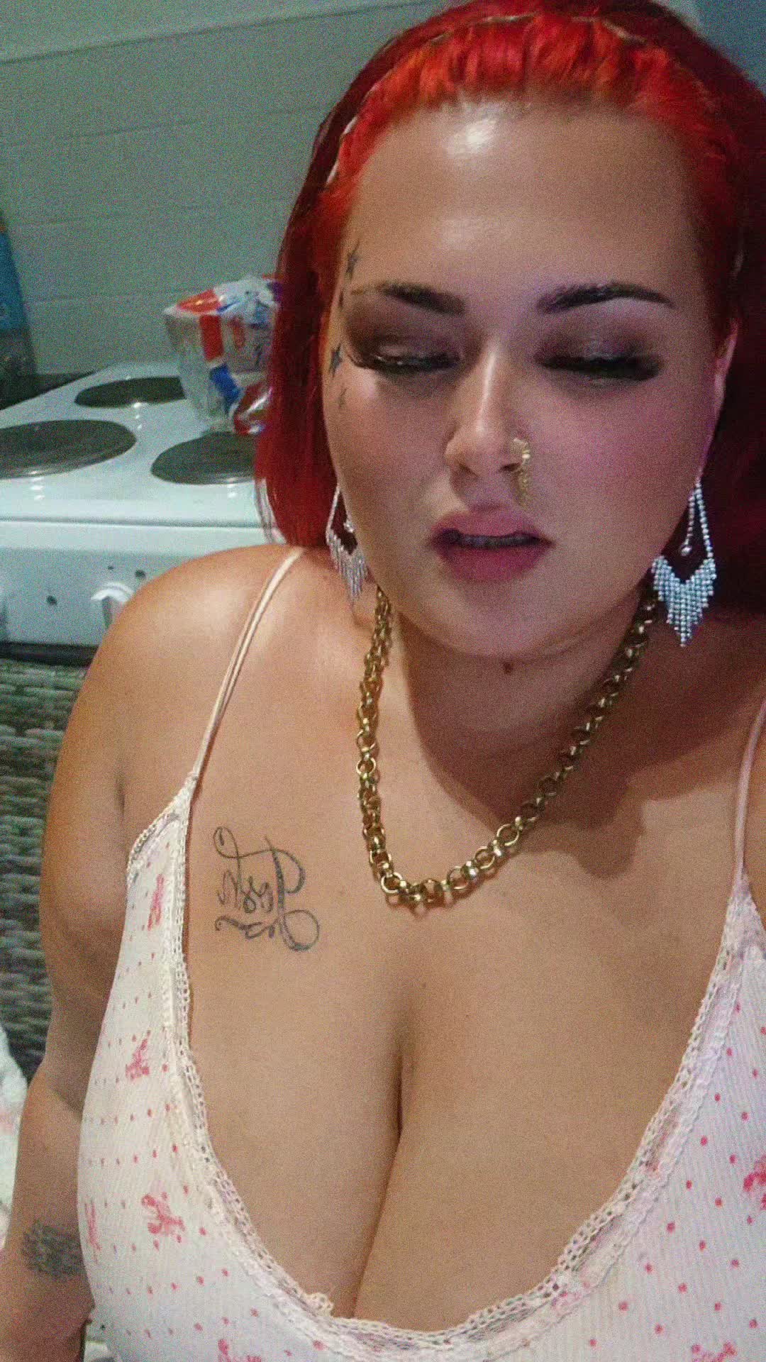 @beckiieee Alexis