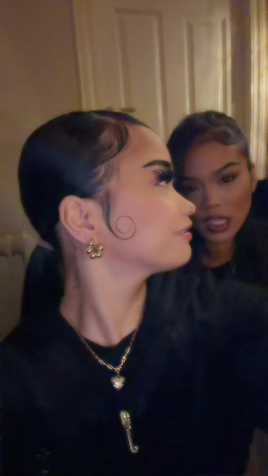 @💋