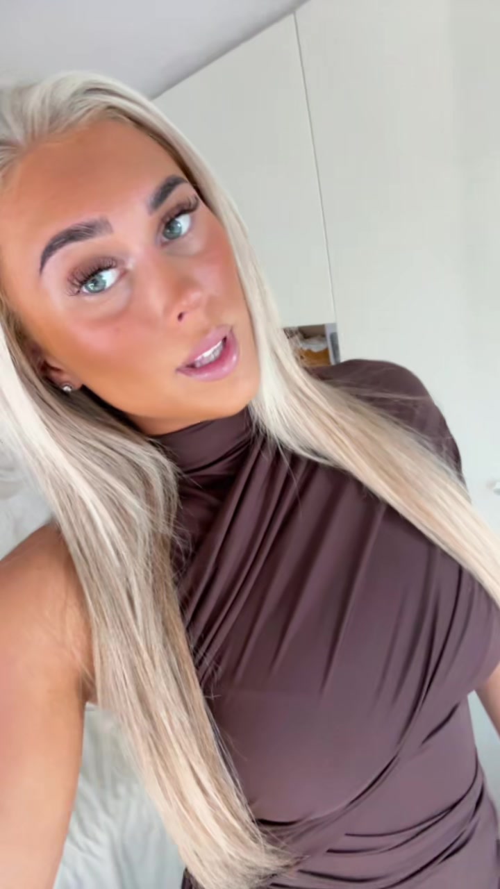 @𝐁𝐫𝐨𝐨𝐤𝐞𝐥𝐲𝐧𝐰𝐞𝐥𝐥𝐬