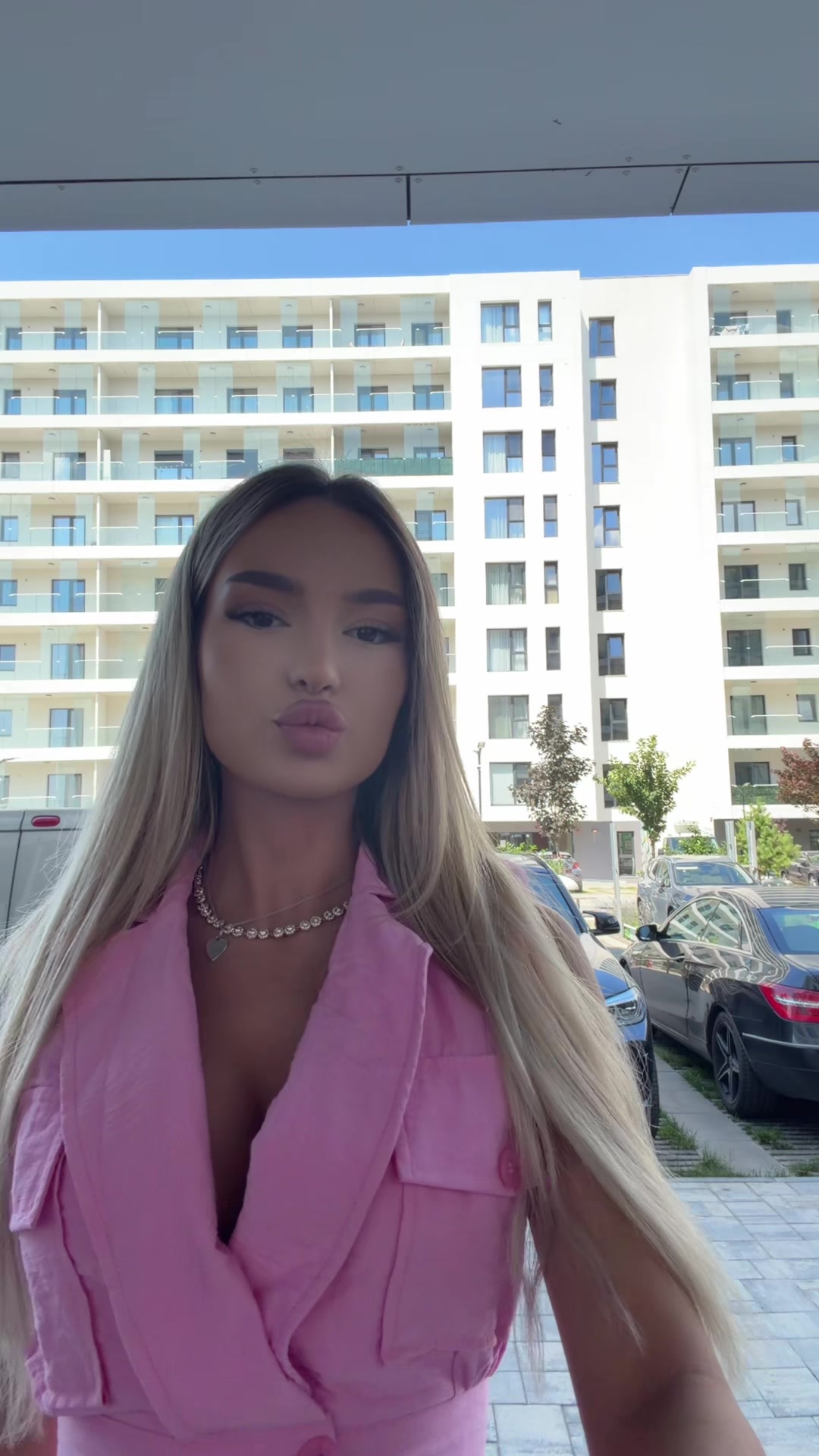 @Naomi💛
