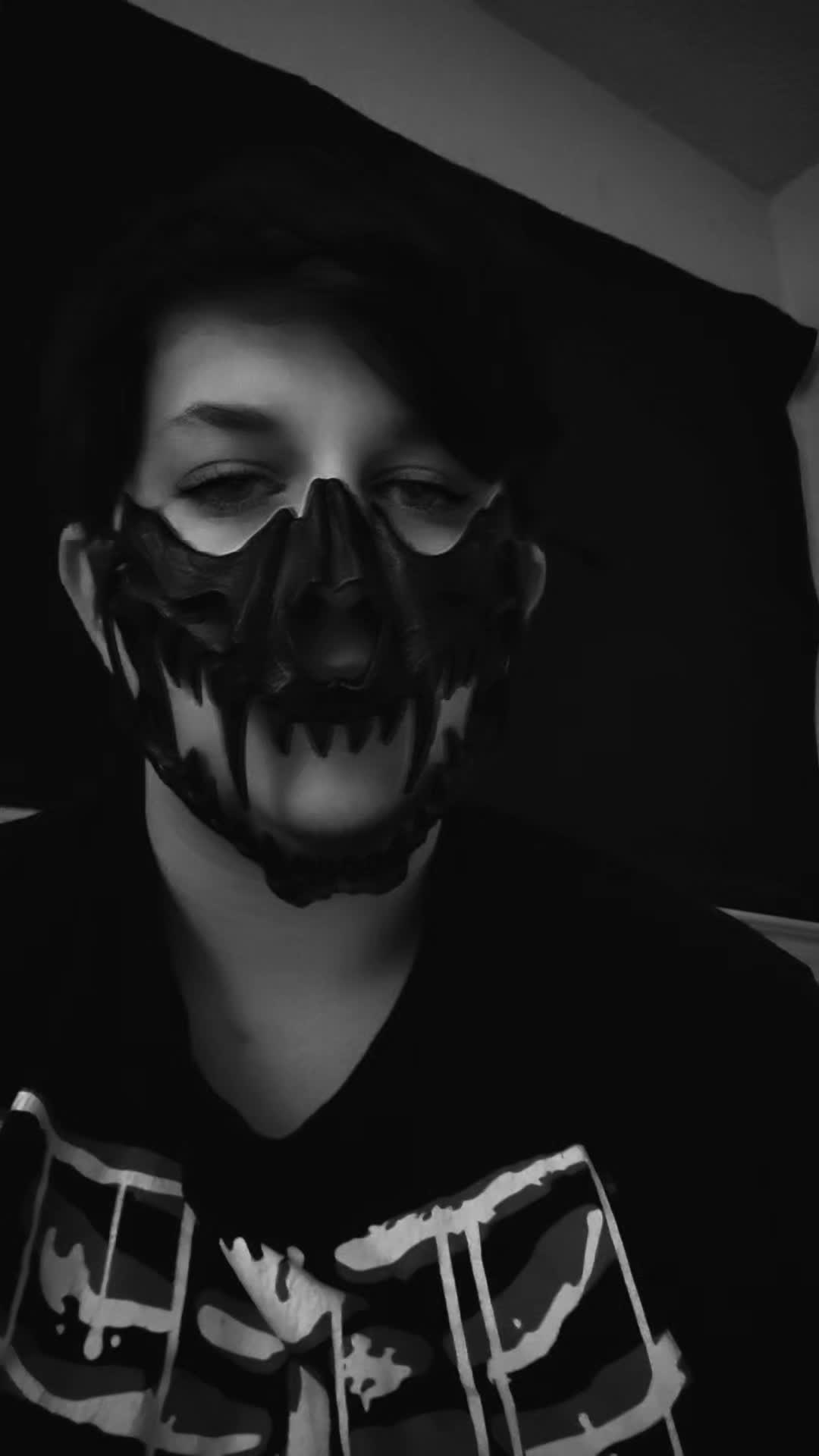 @Queen_Of_demons129