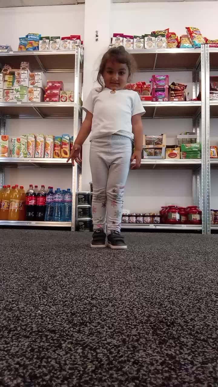 @Simona