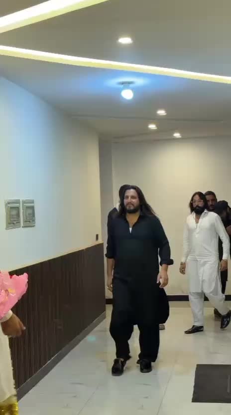 @Basit Abbasi