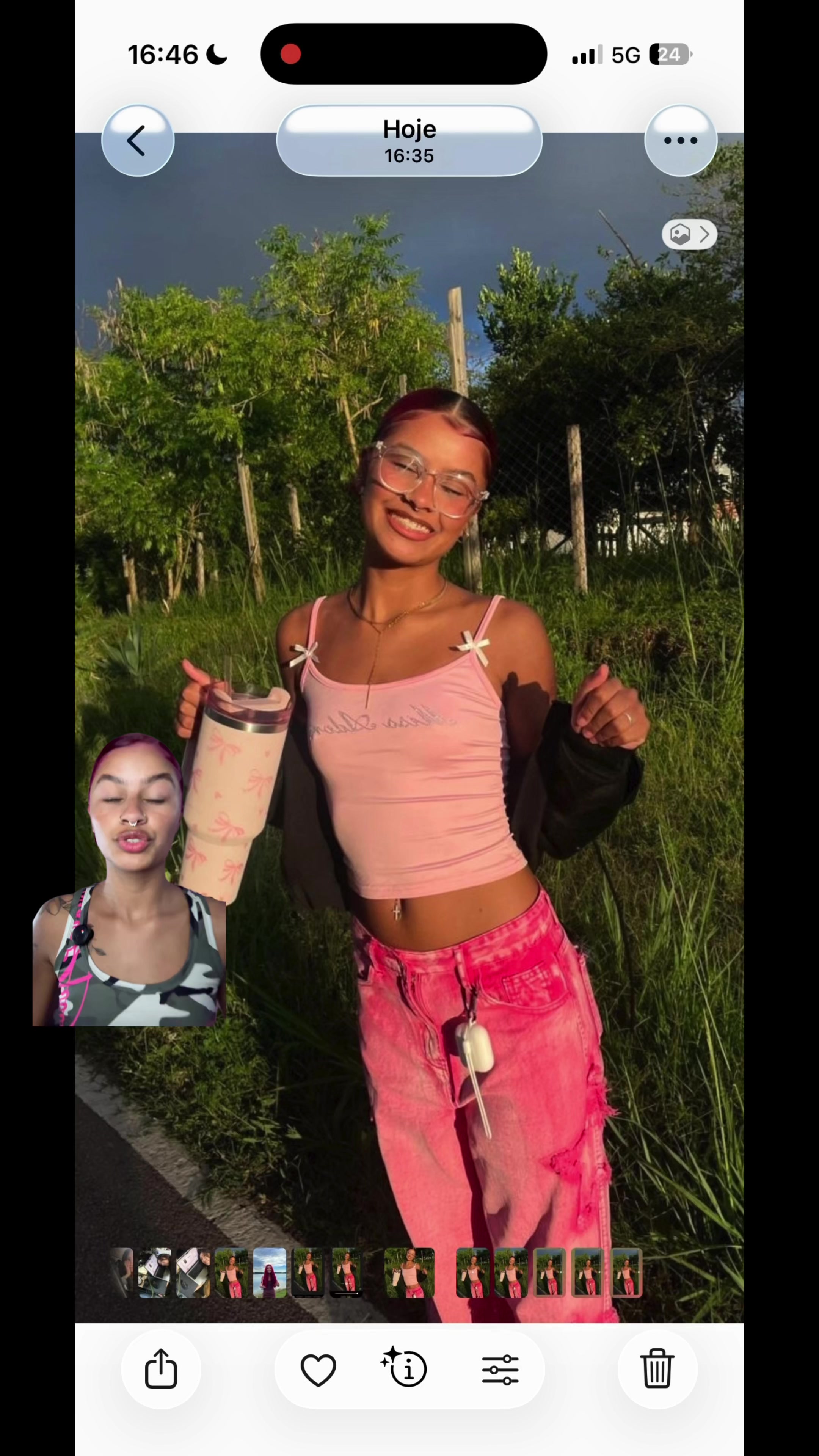 @Ana