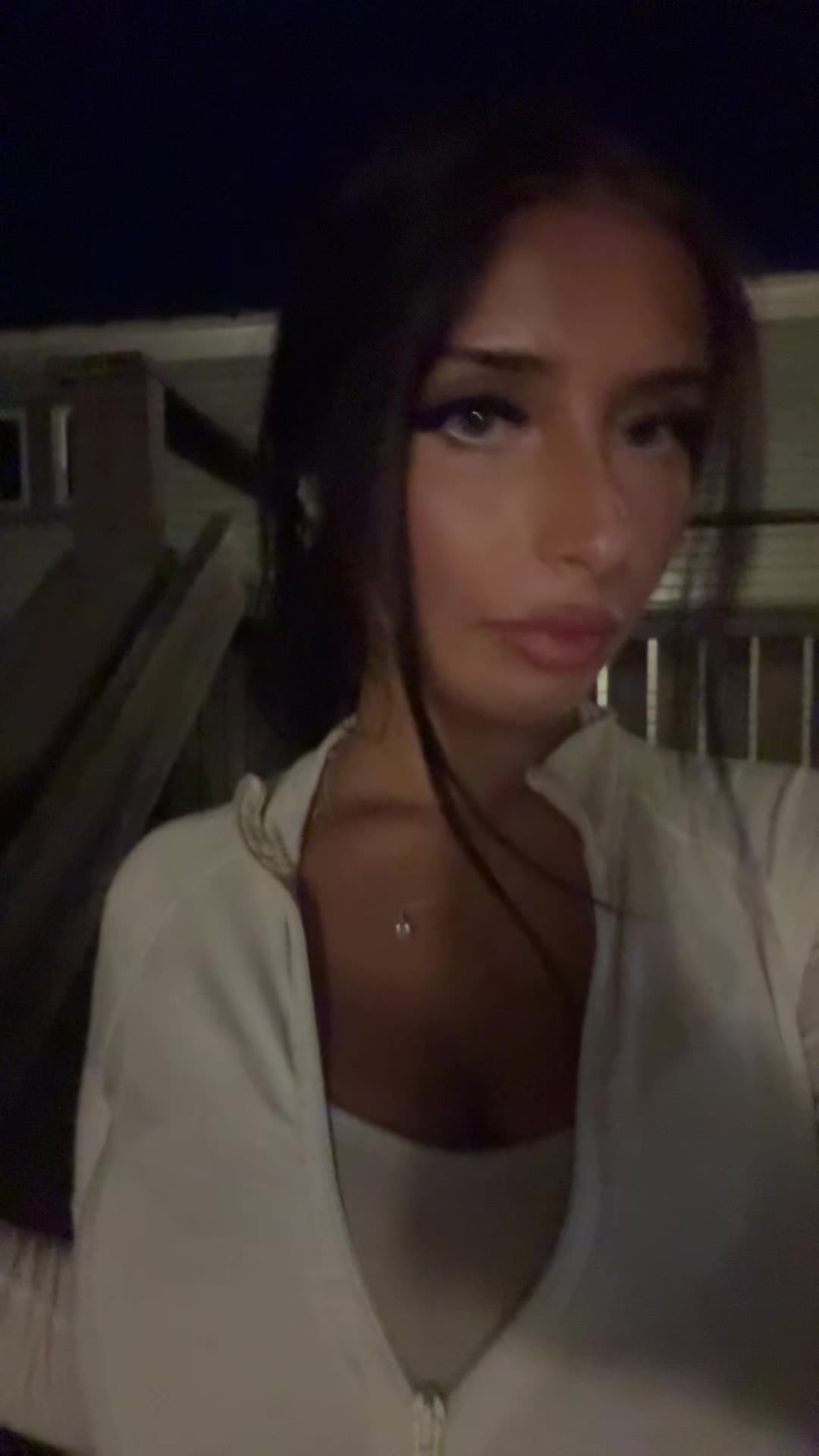 @elina