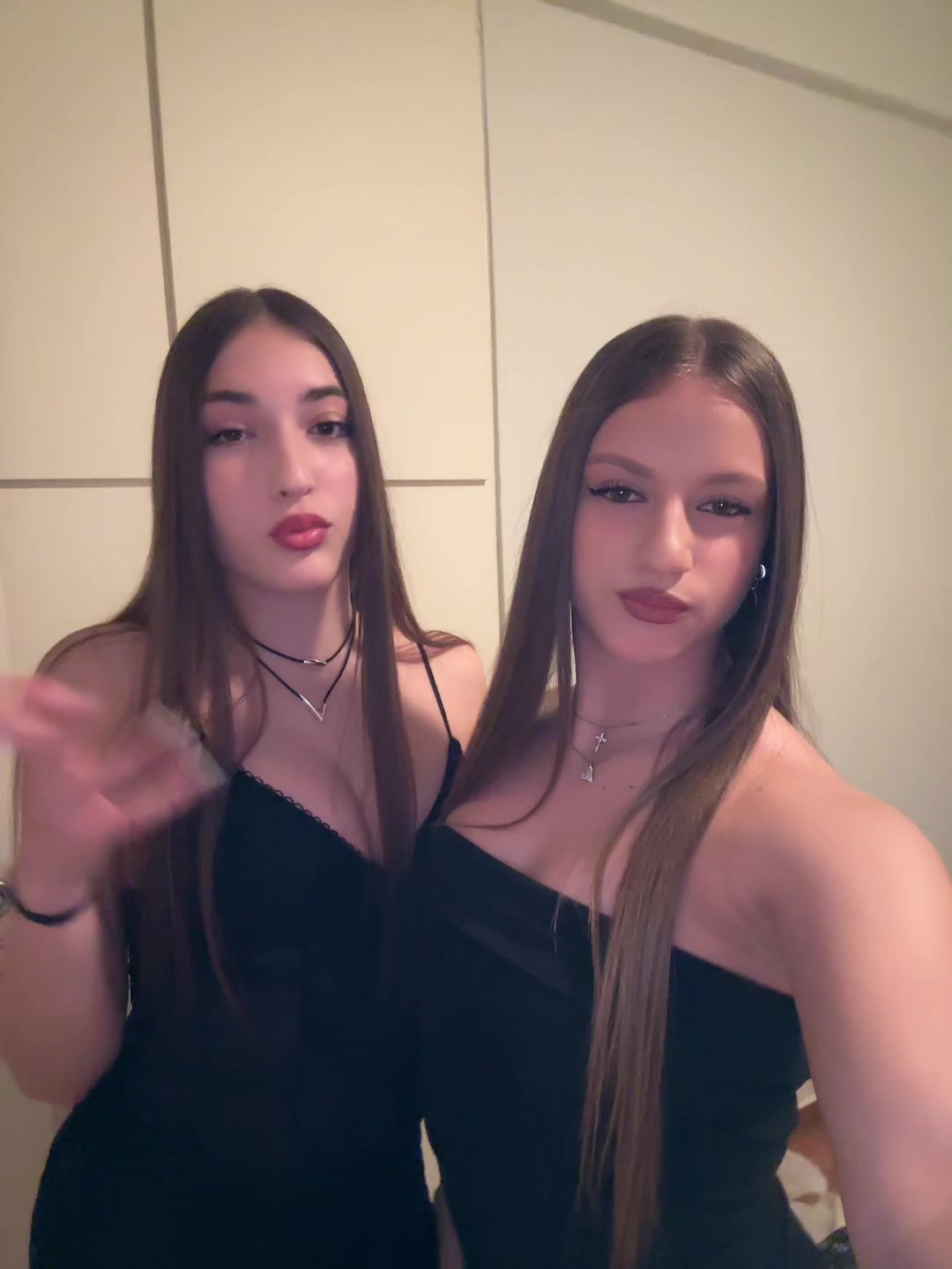 @𝓔𝓵𝓮𝓷𝓪