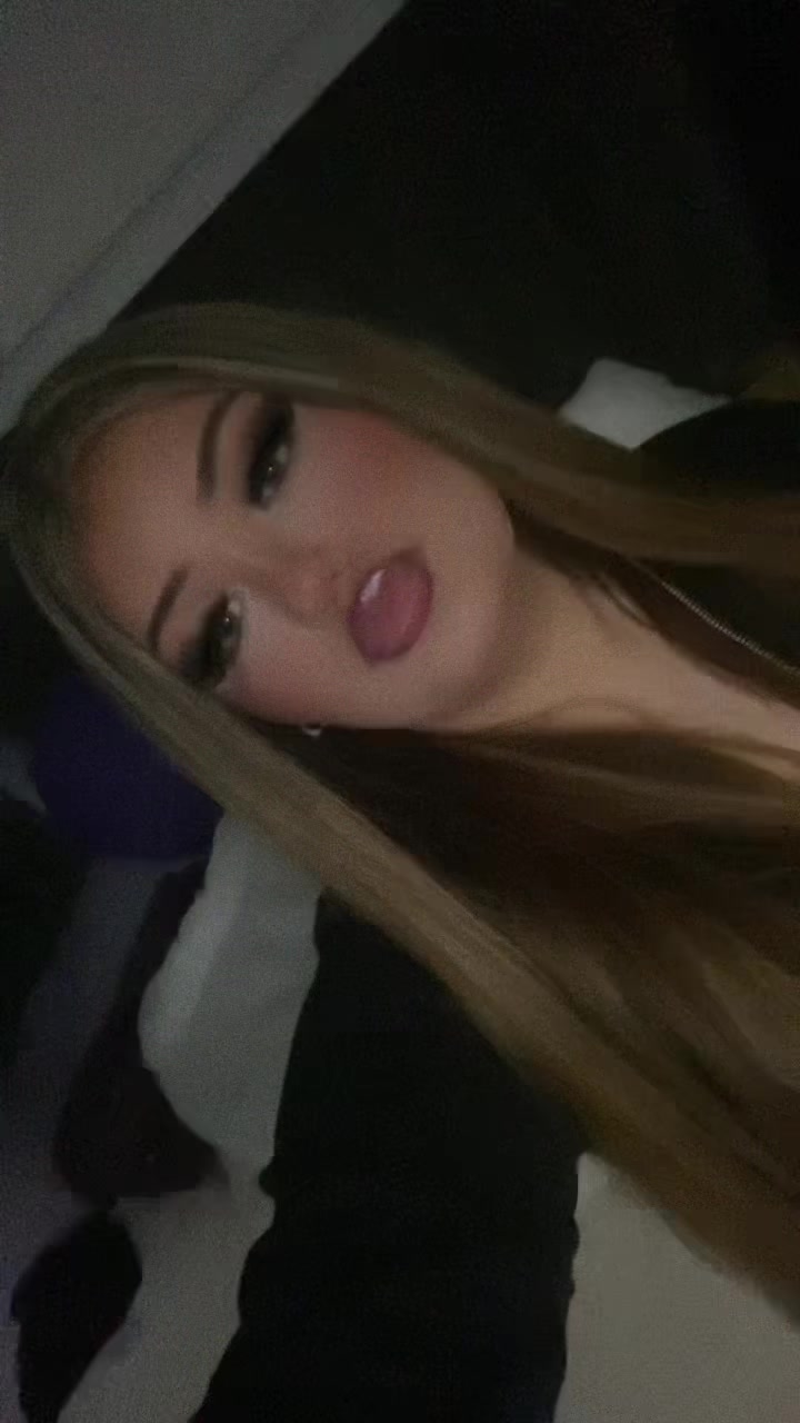 @lydiaa x