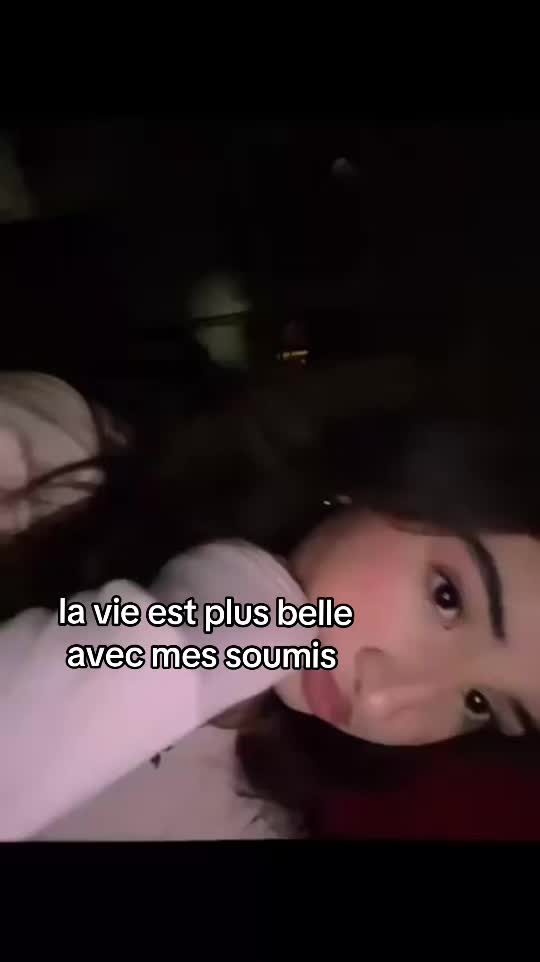 @REINE LYNA 👑