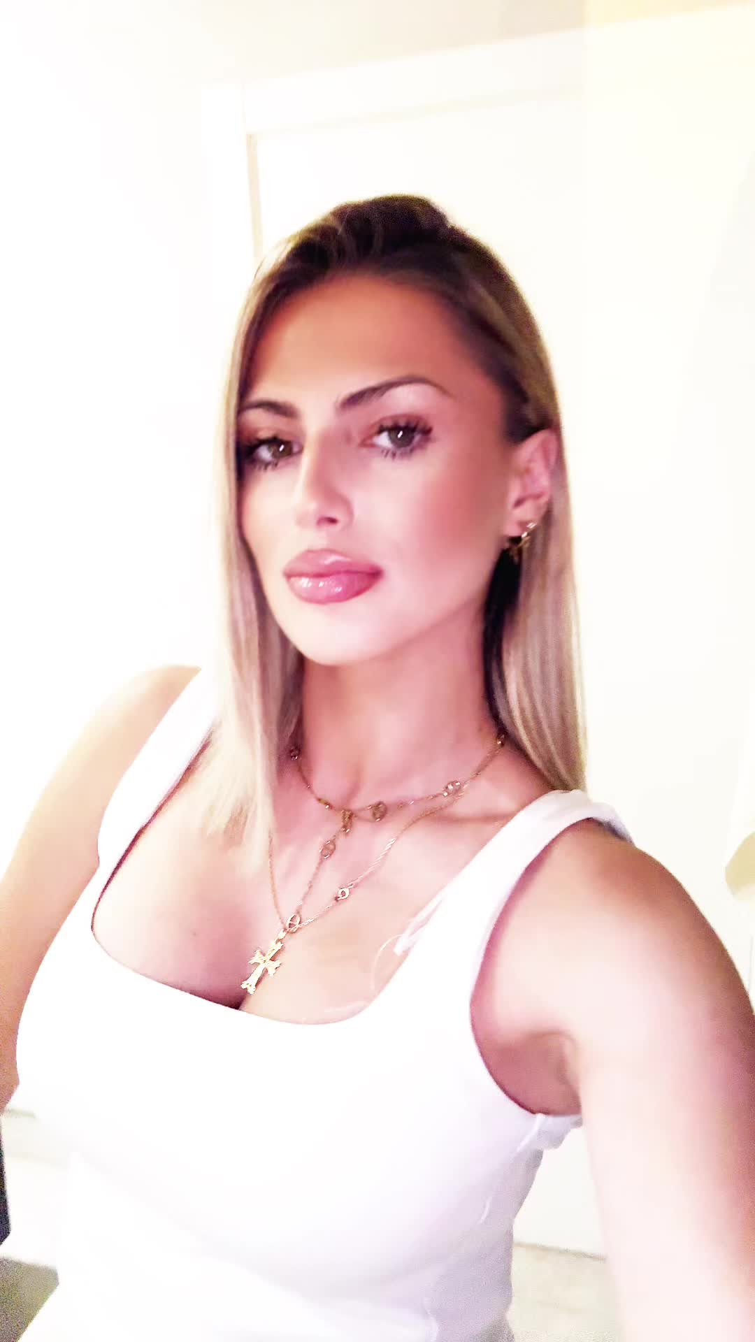 @𝓒𝓵𝓪𝓻𝓪