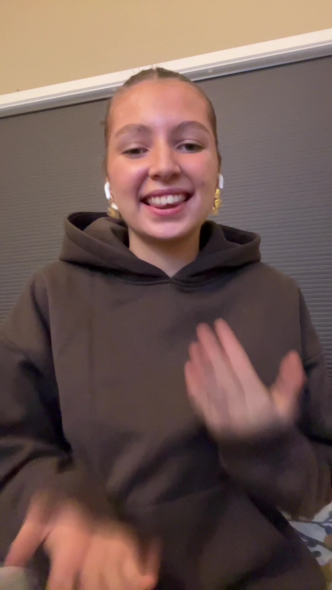 @Esther
