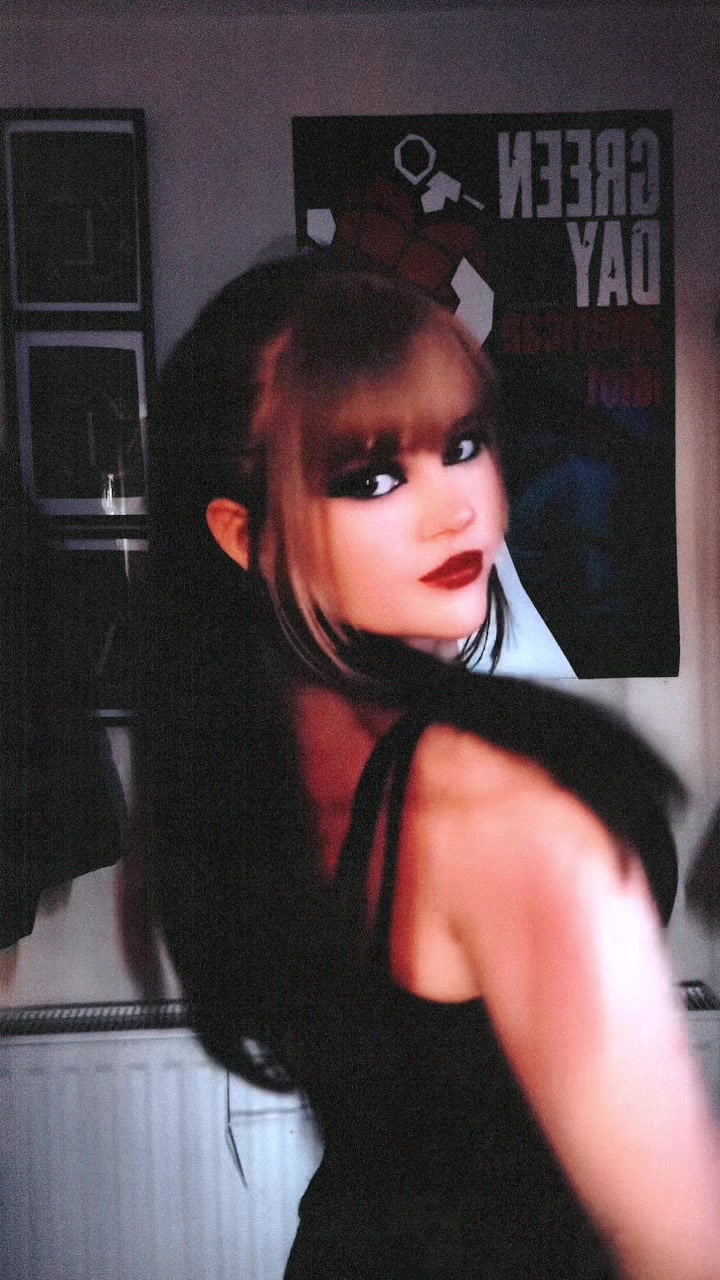 @丰🖤 𝕷𝖎𝖛𝖘𝖙𝖆𝖗 🖤 丰