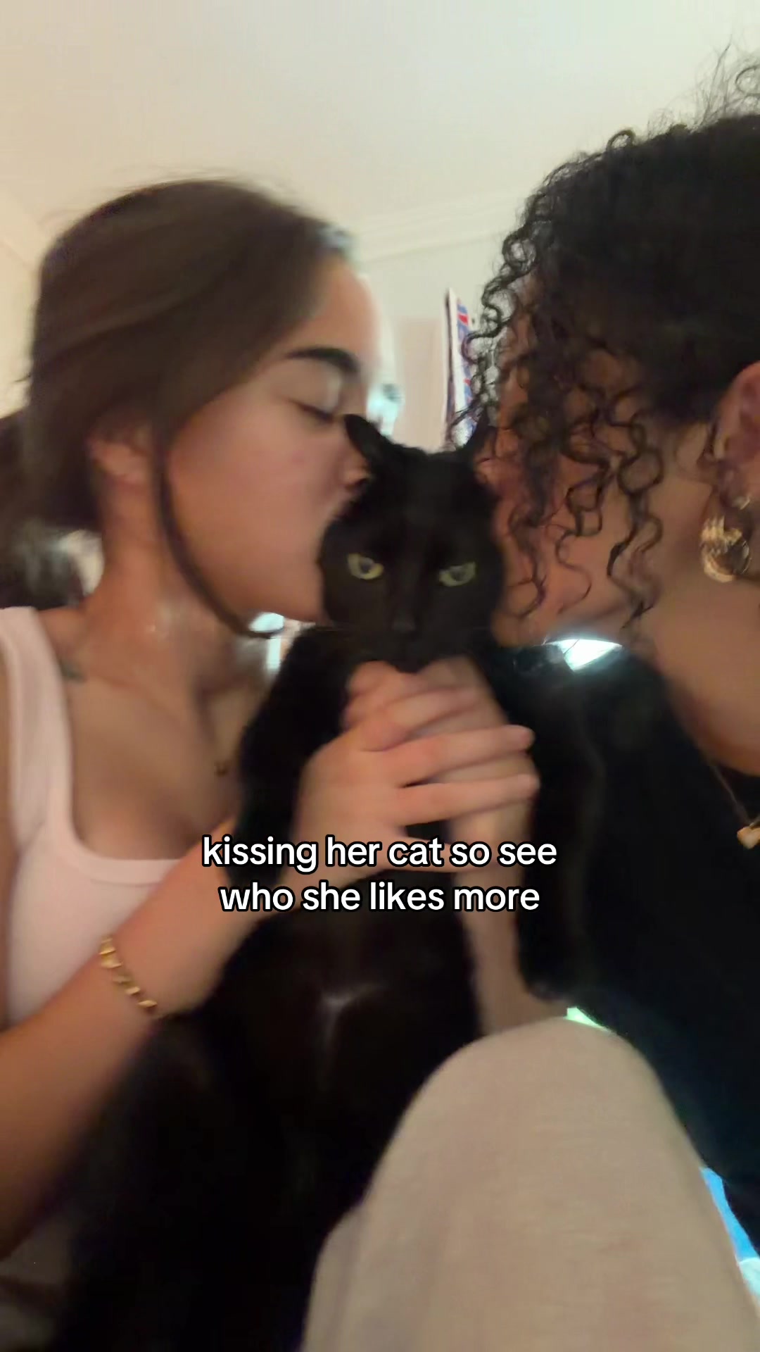 @claireandalayna