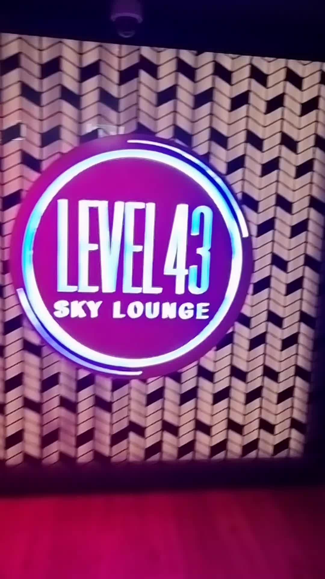 @Modelesque