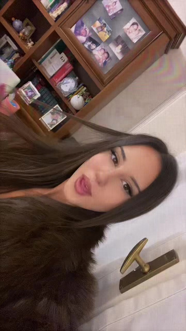 @alessandra