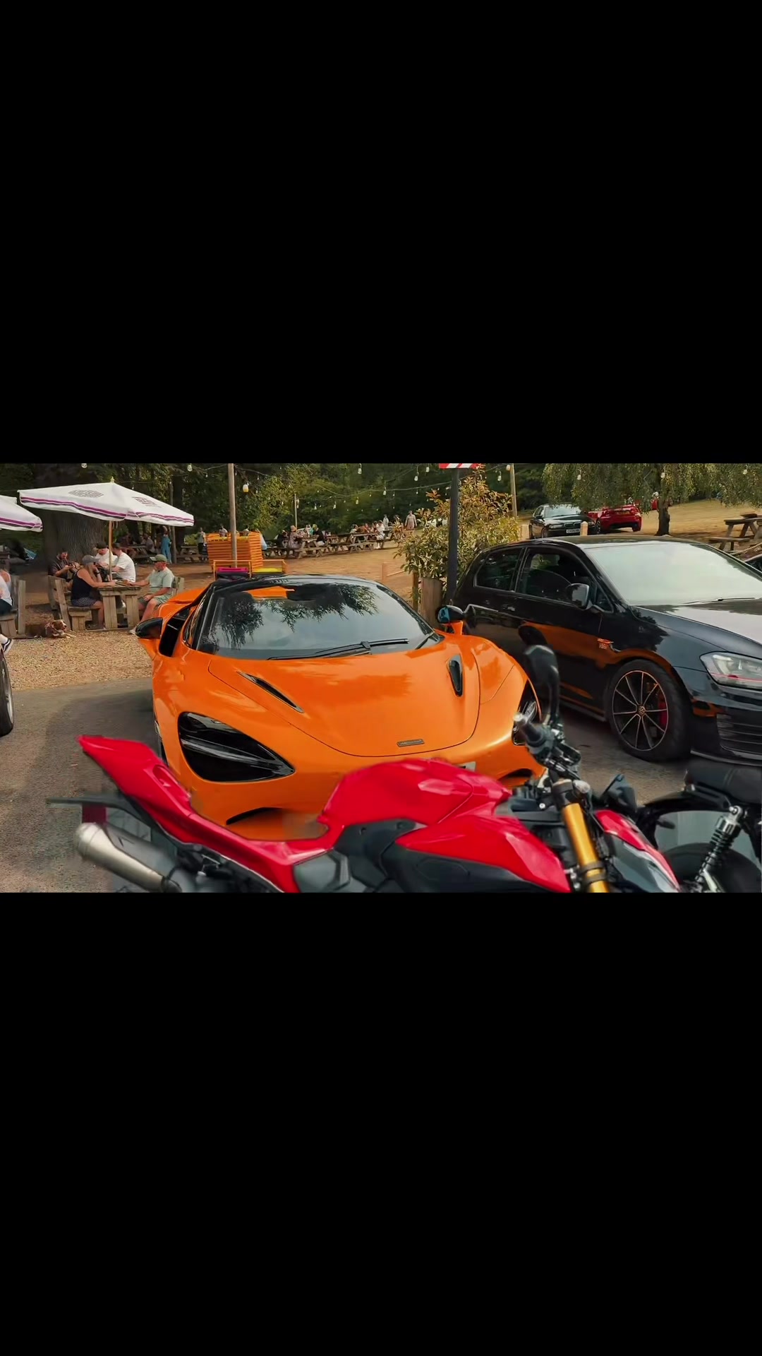 @Dipesh Vlogs